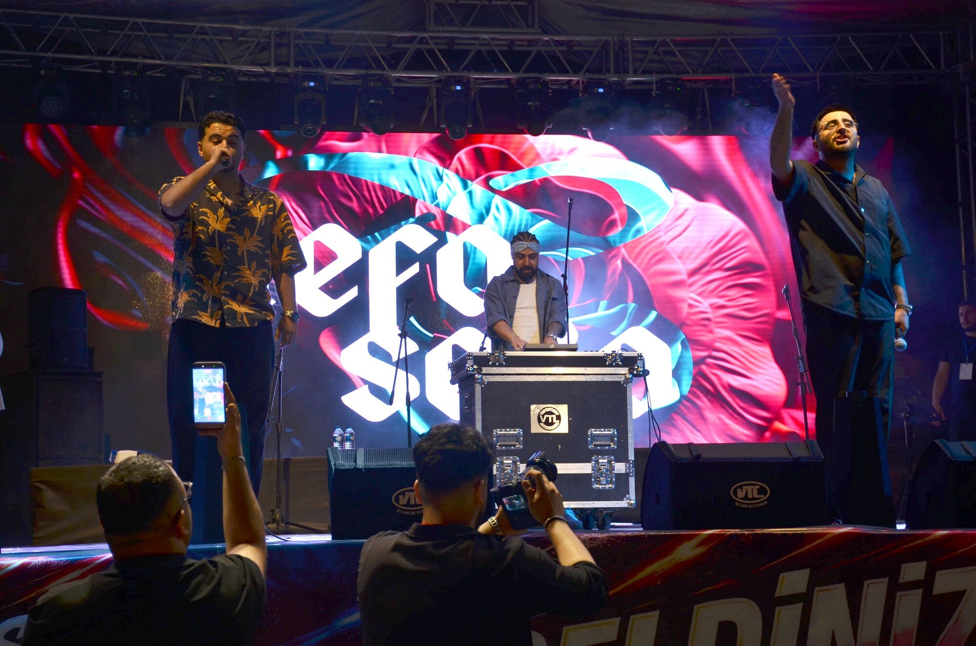 Tefo Ve Seko Afşin Gençlik Festivali’nde Sahne Aldı Rabia Parkı Coşkuya Boğuldu (20)