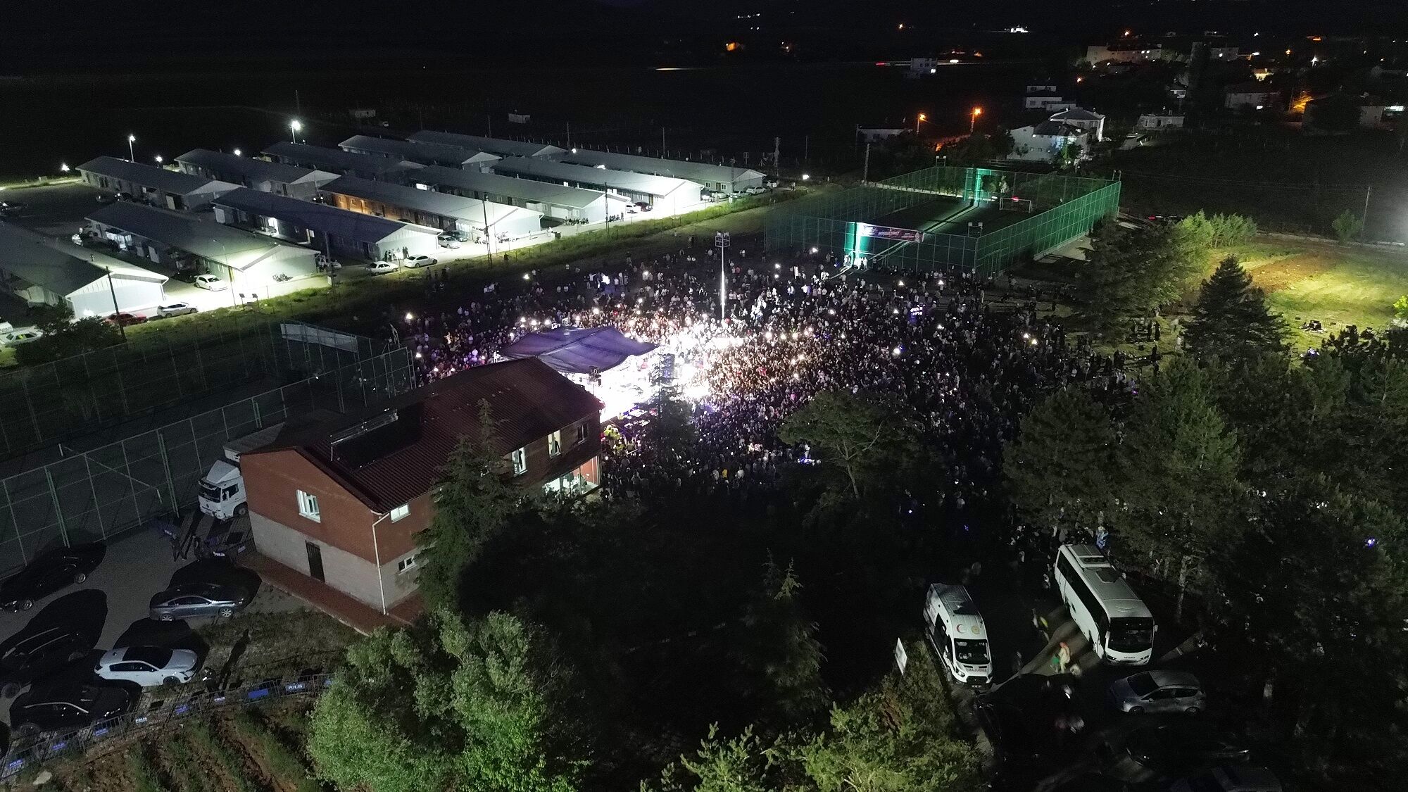 Tefo Ve Seko Afşin Gençlik Festivali’nde Sahne Aldı Rabia Parkı Coşkuya Boğuldu (3)