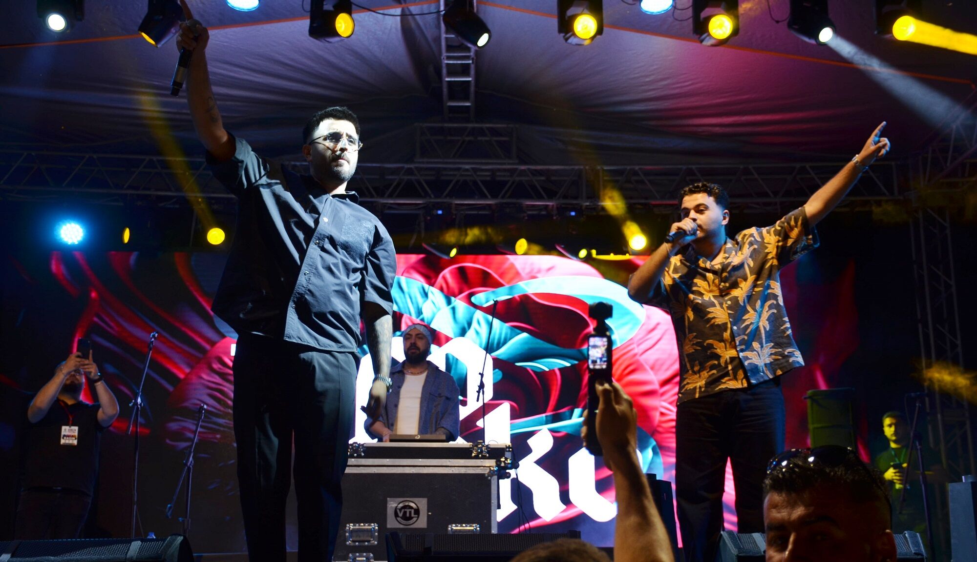 Tefo Ve Seko Afşin Gençlik Festivali’nde Sahne Aldı Rabia Parkı Coşkuya Boğuldu (8)