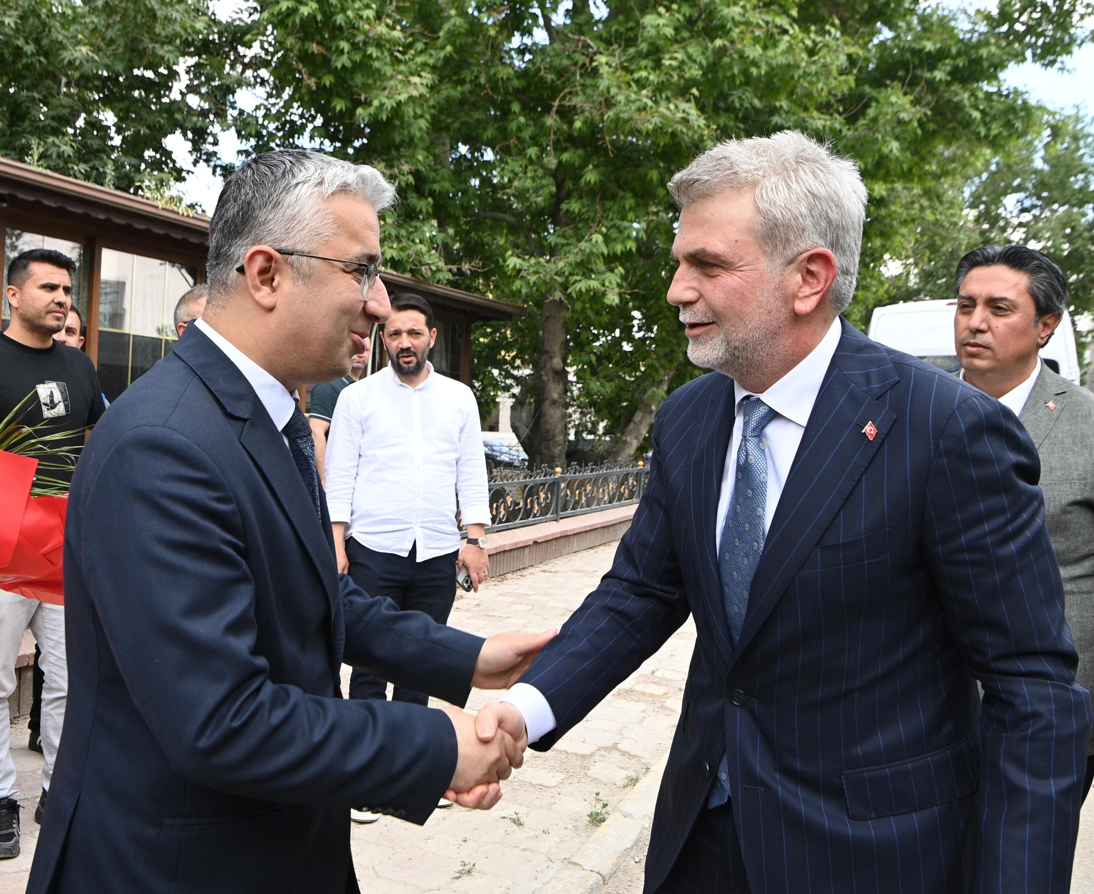 Başkan Fırat Görgel “Elbistan’ımız İçin El Birliğiyle Çalışmaya Devam Ediyoruz”