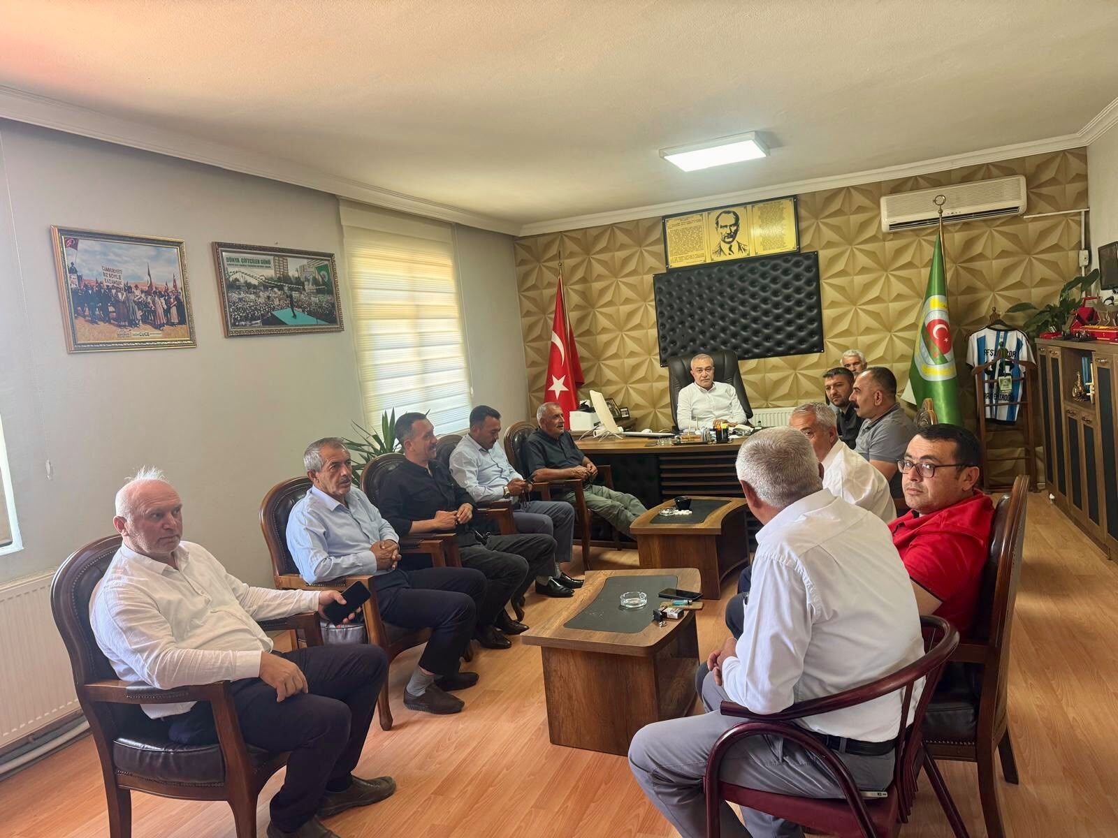 Adatepe Barajı Sulama Hattındaki Patlaklar İçin Muhtarlar Ve Ziraat Odası Harekete Geçti (1)