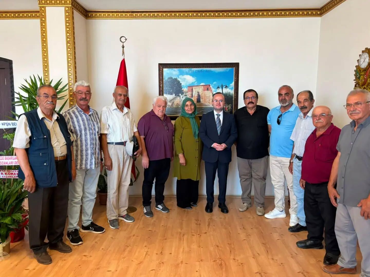 Afşin Halk Ozanları Derneği'nden Kaymakam Arslantürk'e Hayırlı Olsun Ziyareti4