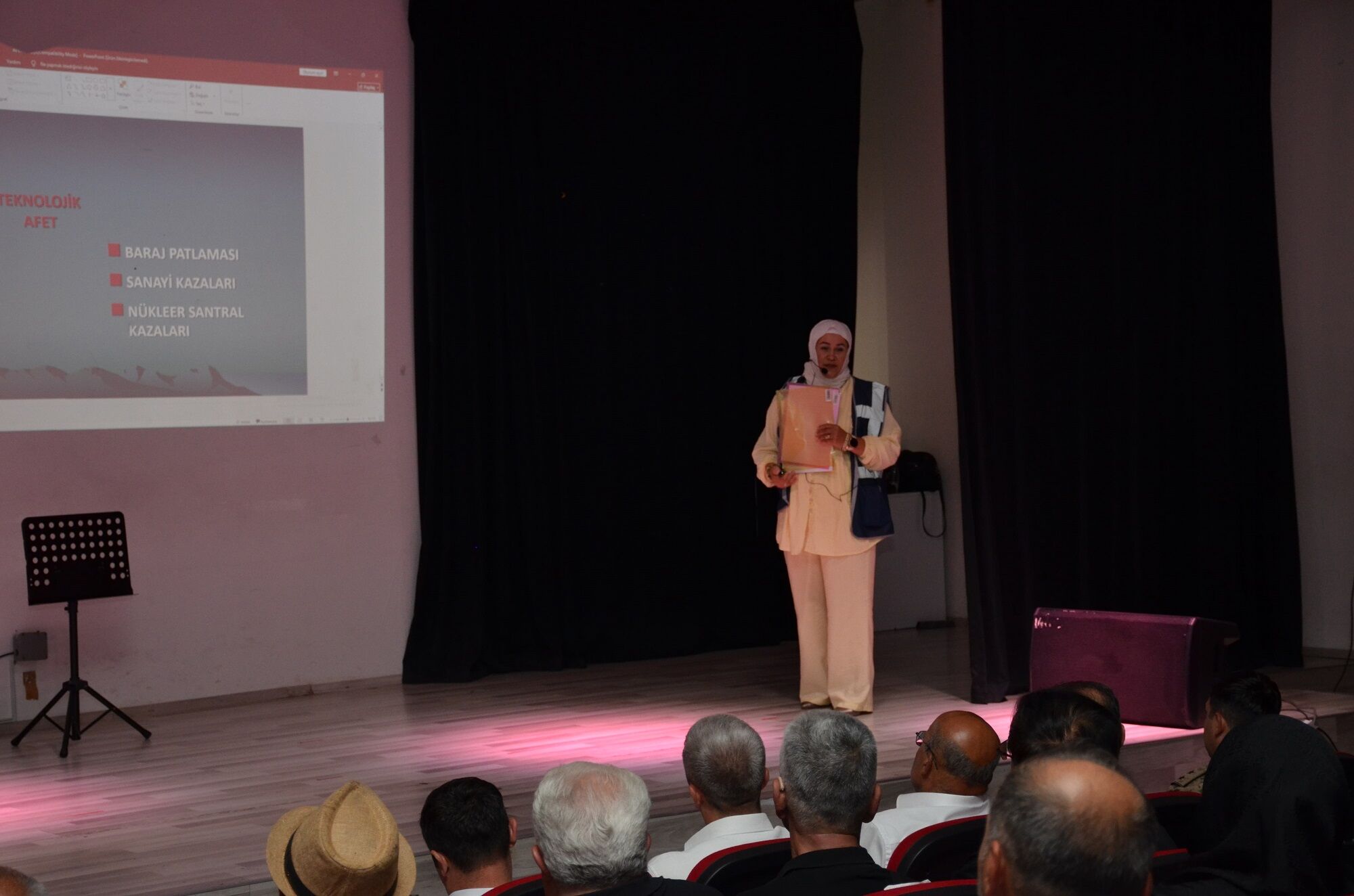 Afşin’de Afet Farkındalık Konferansı Düzenlendi (7)