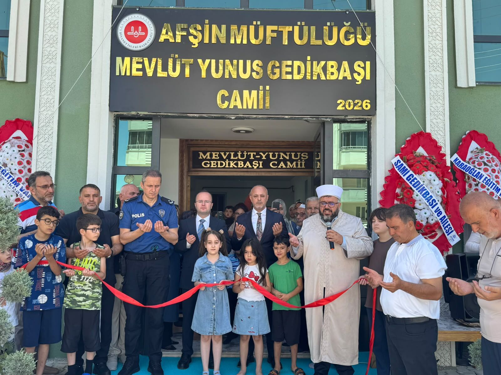 Afşin’de Mevlüt Yunus Gedikbaşı Camii Dualarla Yeniden İbadete Açıldı (1)
