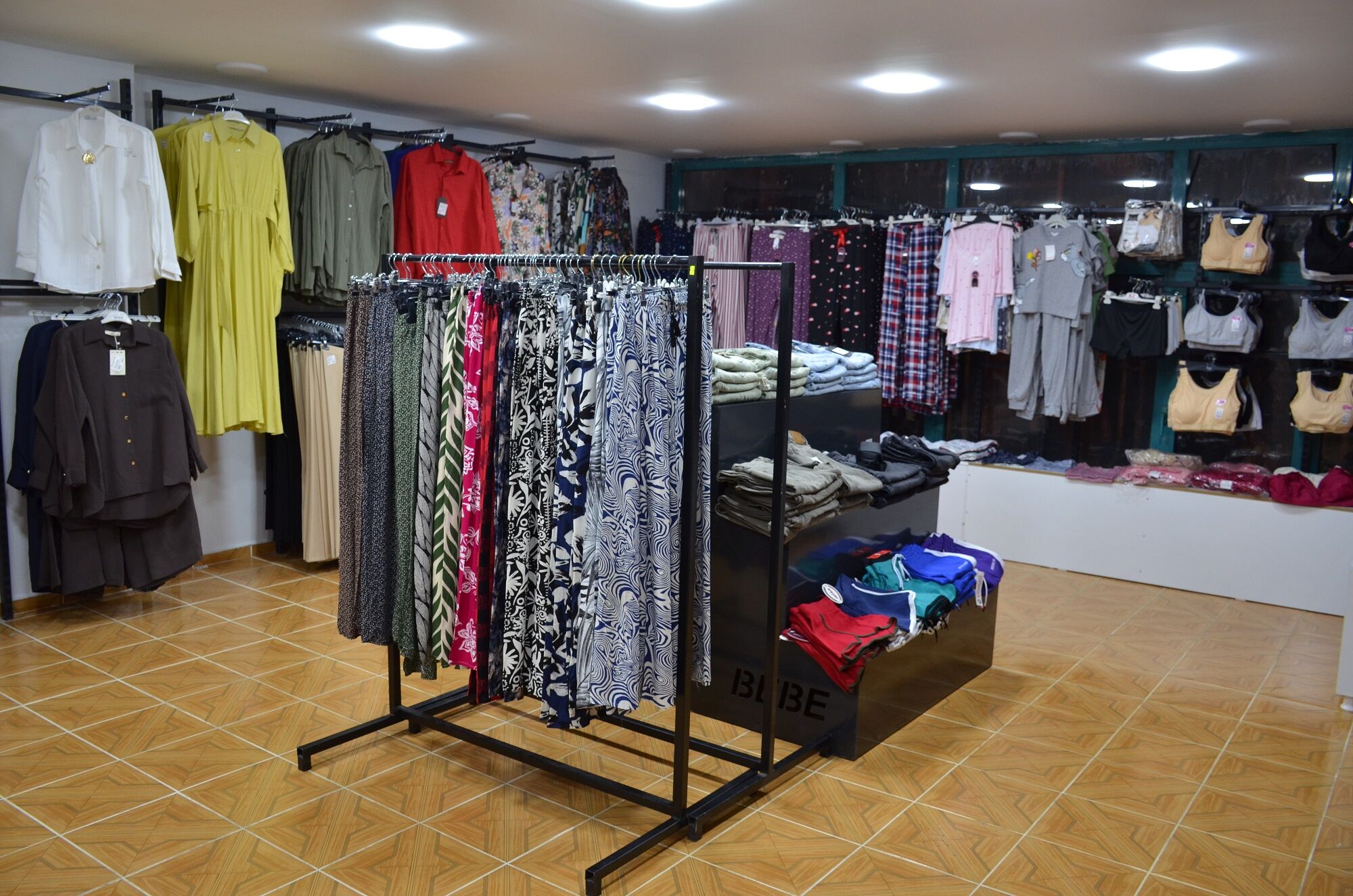 Afşin'de Şirin Outlet Mağazası Hizmete Açıldı (7)