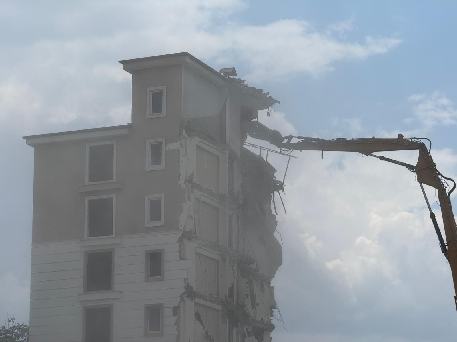 Afşin’de Yıkım Çalışmaları Devam Ediyor (2)