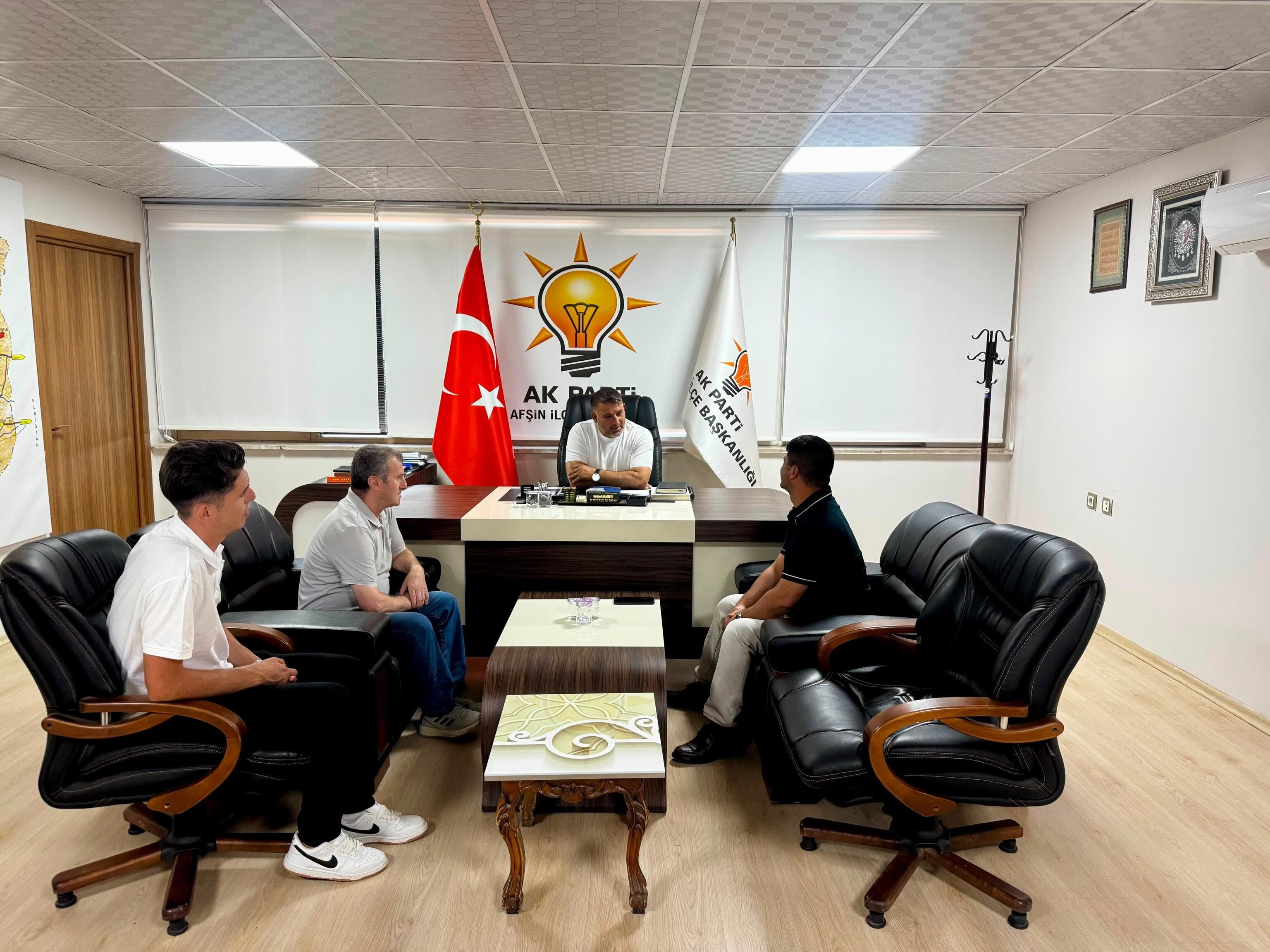 Ak Parti Afşin İlçe Teşkilatı Vatandaşlarla Bir Araya Geldi1