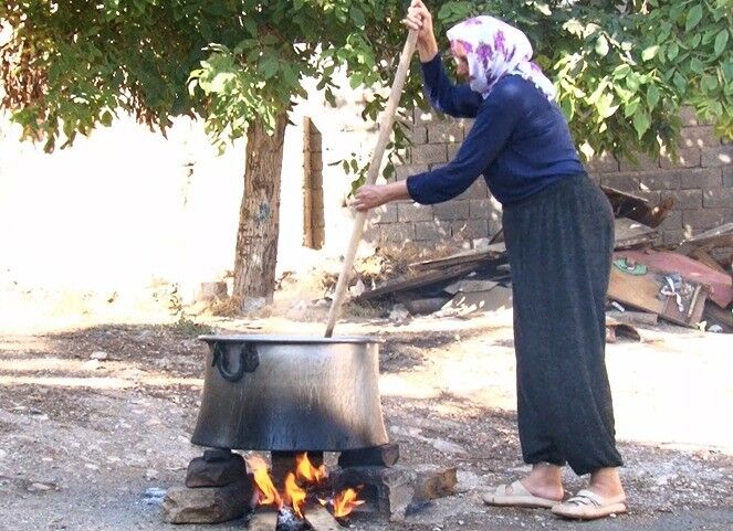 Aşure Geleneği Yaşatılıyor İmeceyle Hazırlanıp Paylaşıldı (1)