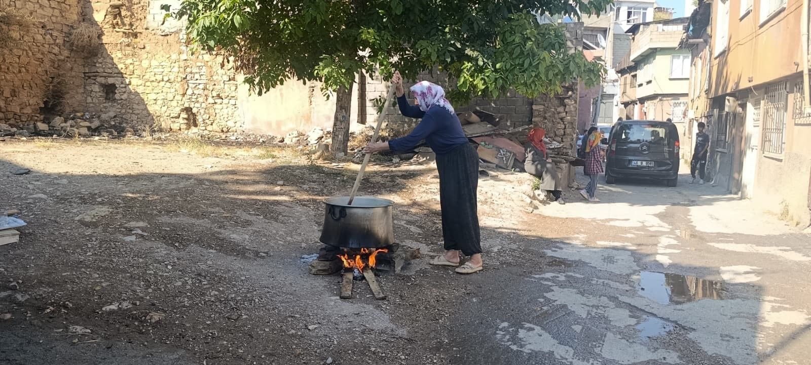 Aşure Geleneği Yaşatılıyor İmeceyle Hazırlanıp Paylaşıldı (2)