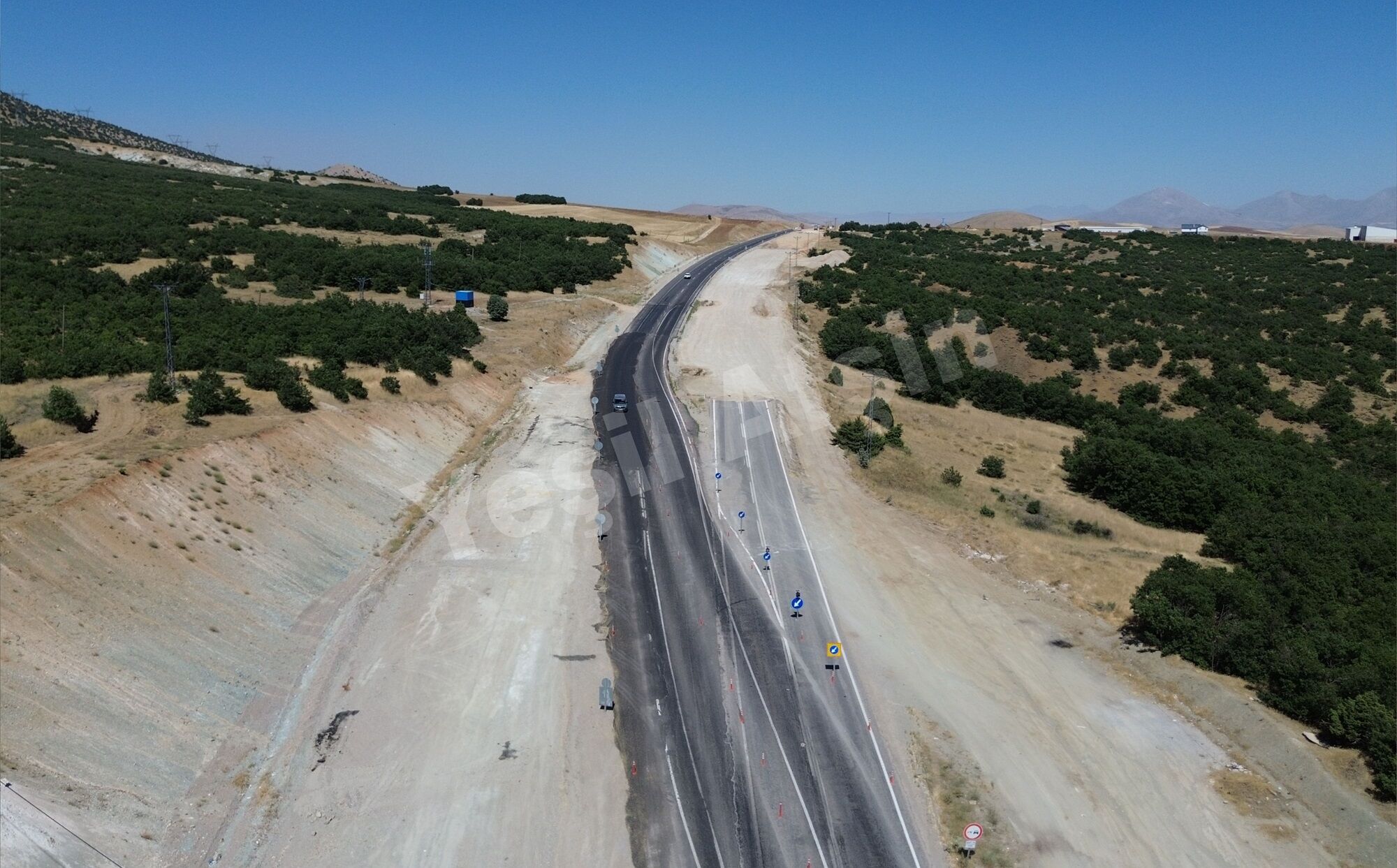 Elbistan–Afşin–Göksun Yolunda Son Viraj Yazıköy’de Çalışmalar Hızlandı (7)