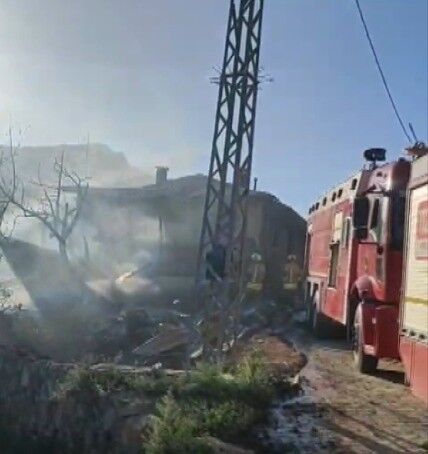 Evde Çıkan Yangın Maddi Hasara Yol Açtı (1)