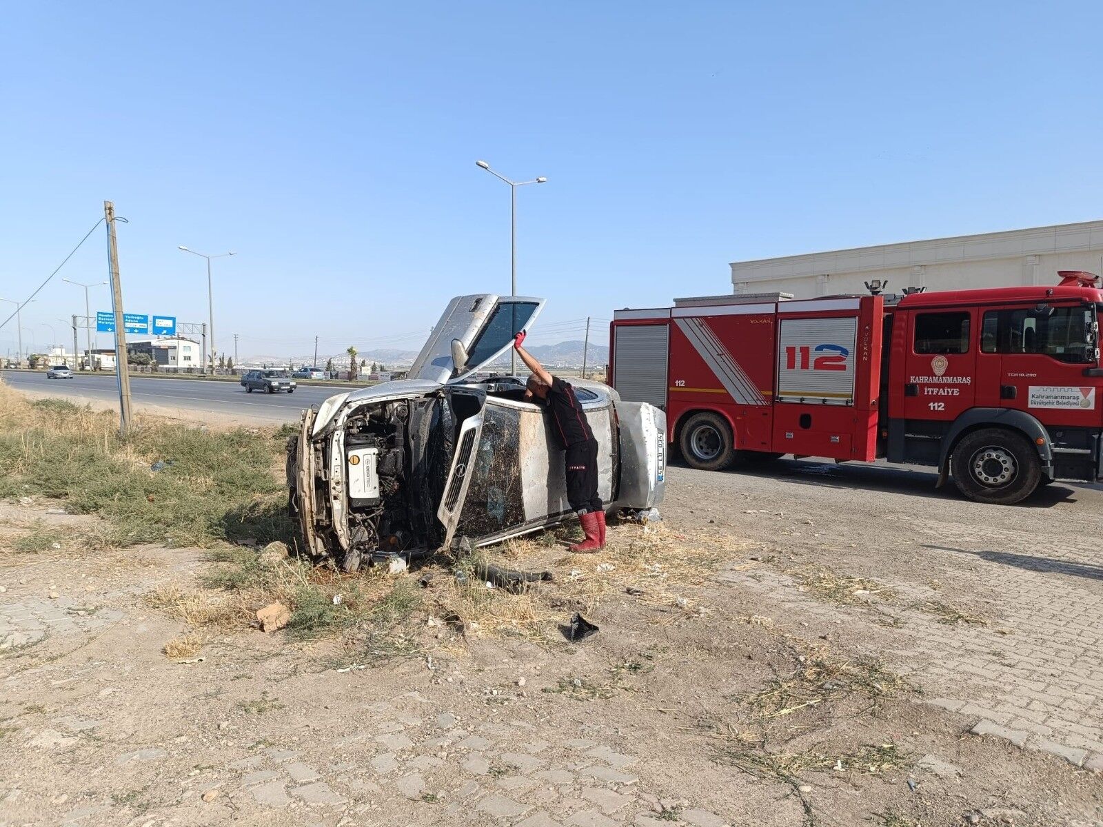 Feci Kaza Otomobil Takla Attı, 2 Yaralı (1)