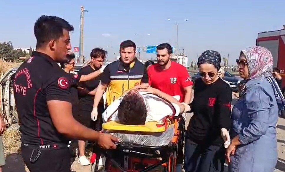 Feci Kaza Otomobil Takla Attı, 2 Yaralı (4)