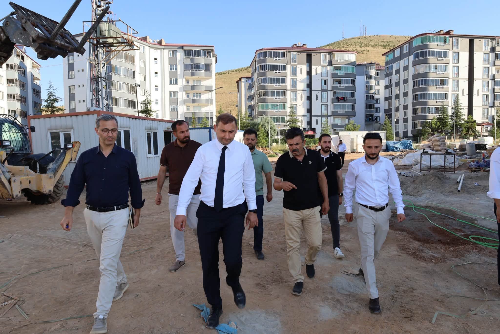 İl Müdürü Yasin Özdemir, Afşin’de Spor Yatırımlarını Yerinde İnceledi (8)
