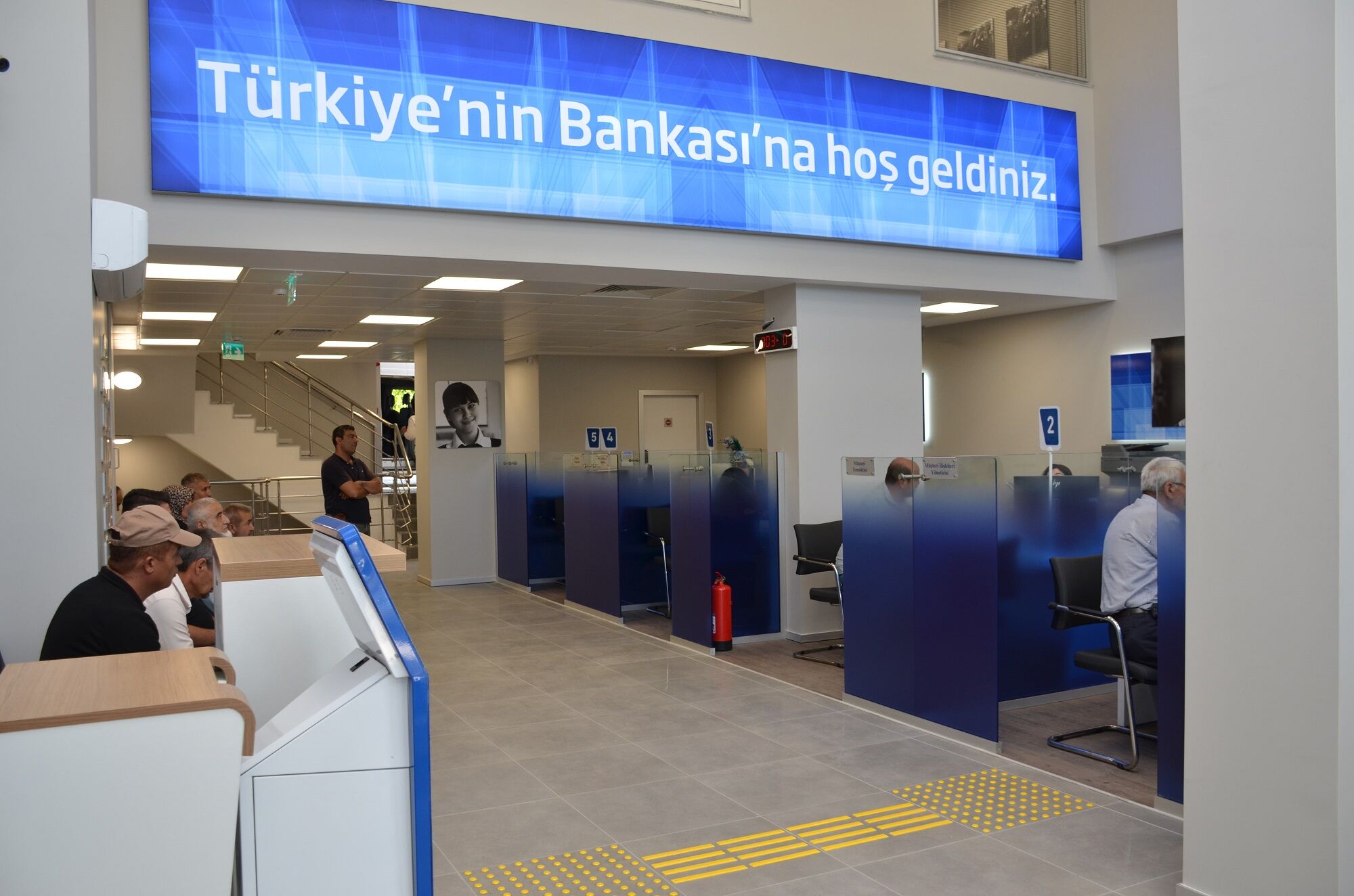 İş Bankası Afşin Şubesi Yeni Hizmet Binasına Taşındı (5)