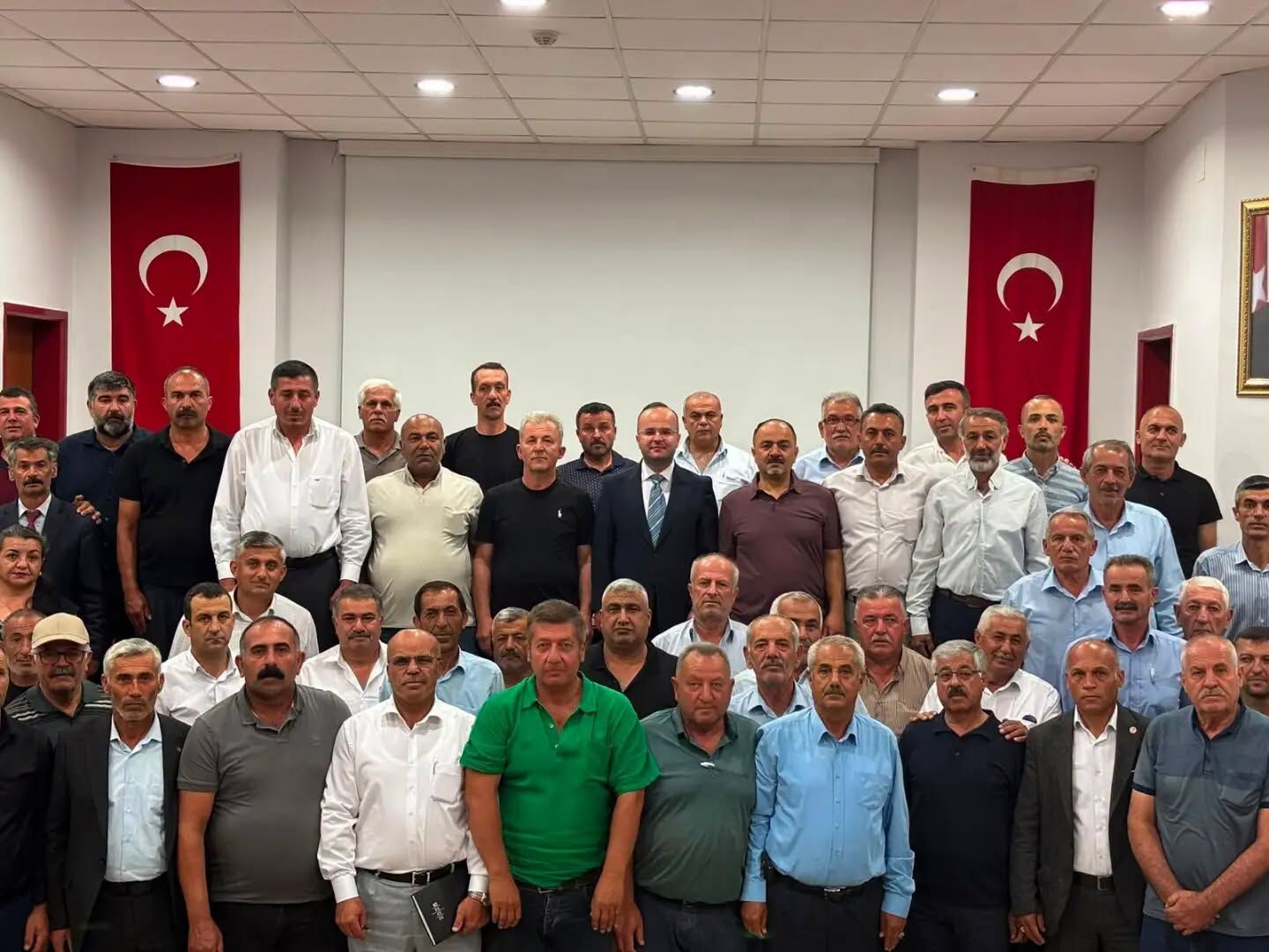 Kaymakam Arslantürk, Mahalle Muhtarlarıyla Bir Araya Geldi1