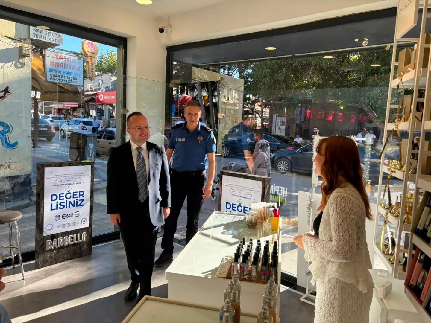 Kaymakam Arslantürk'ten Atatürk Caddesi Esnafına Ziyaret3