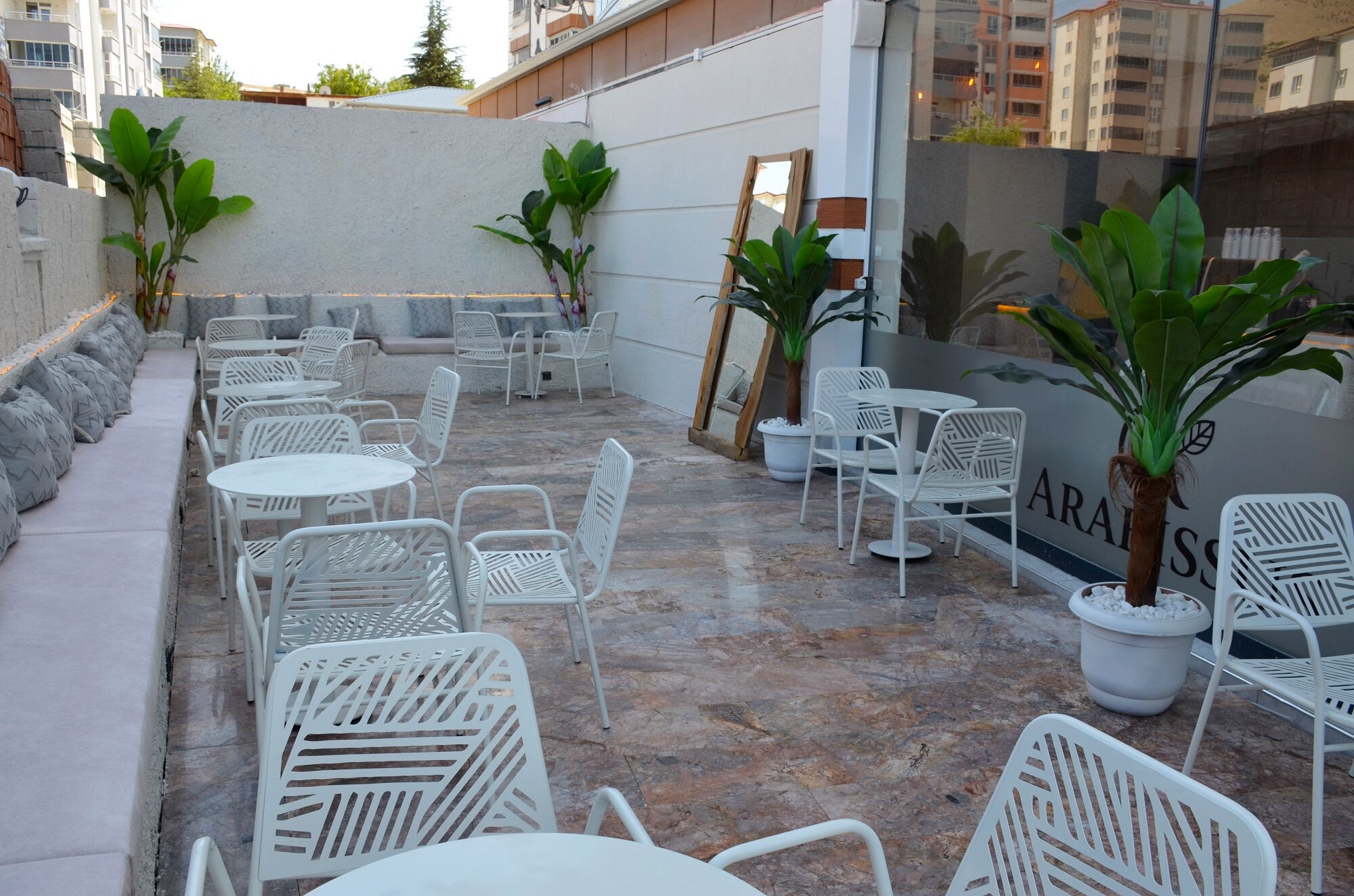 Tarihten İlham Alan Yeni Mekân Arabissus Cafe Afşin'de Kapılarını Açtı (8)