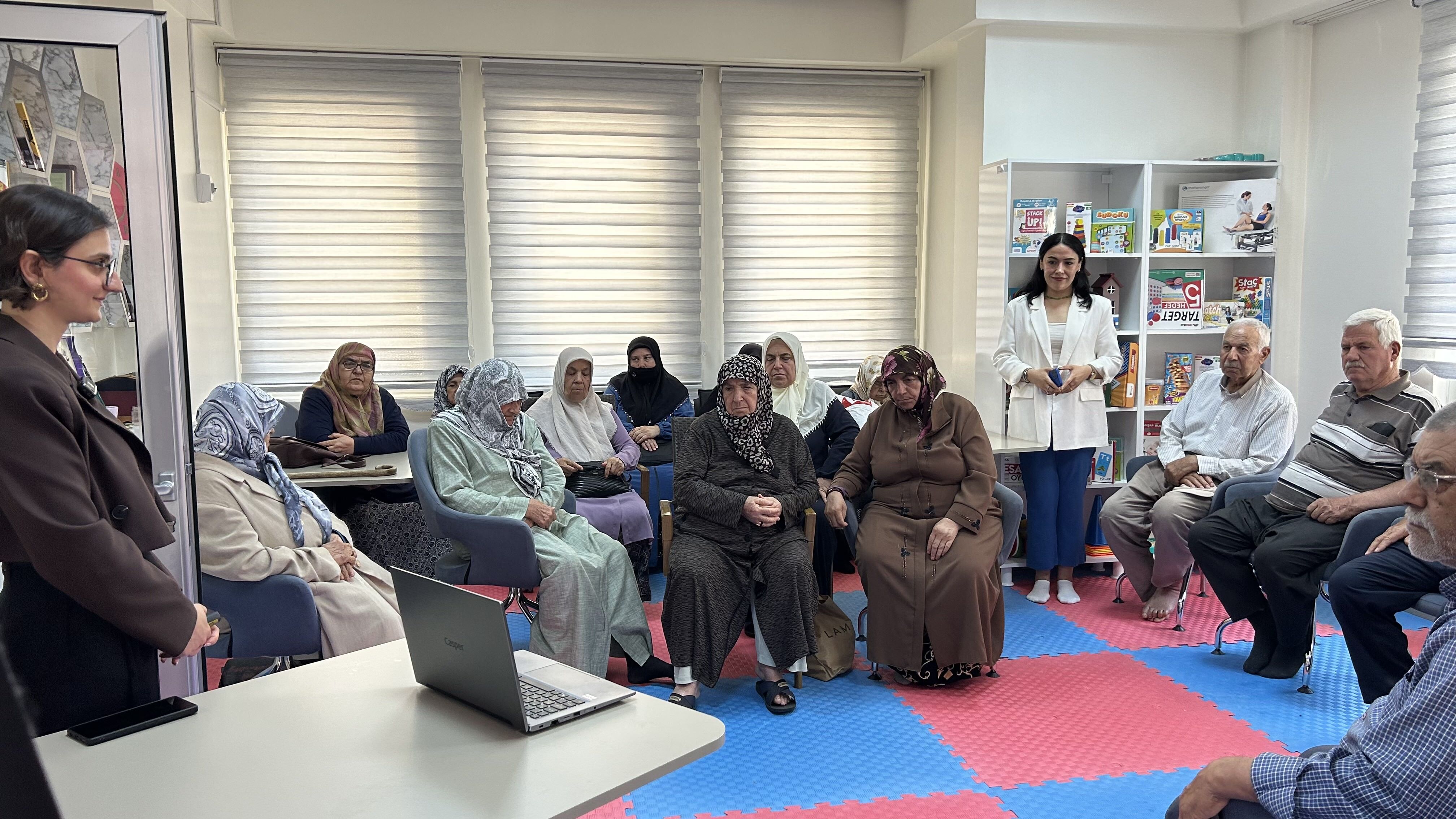 Yaşlılara Seminer (2)