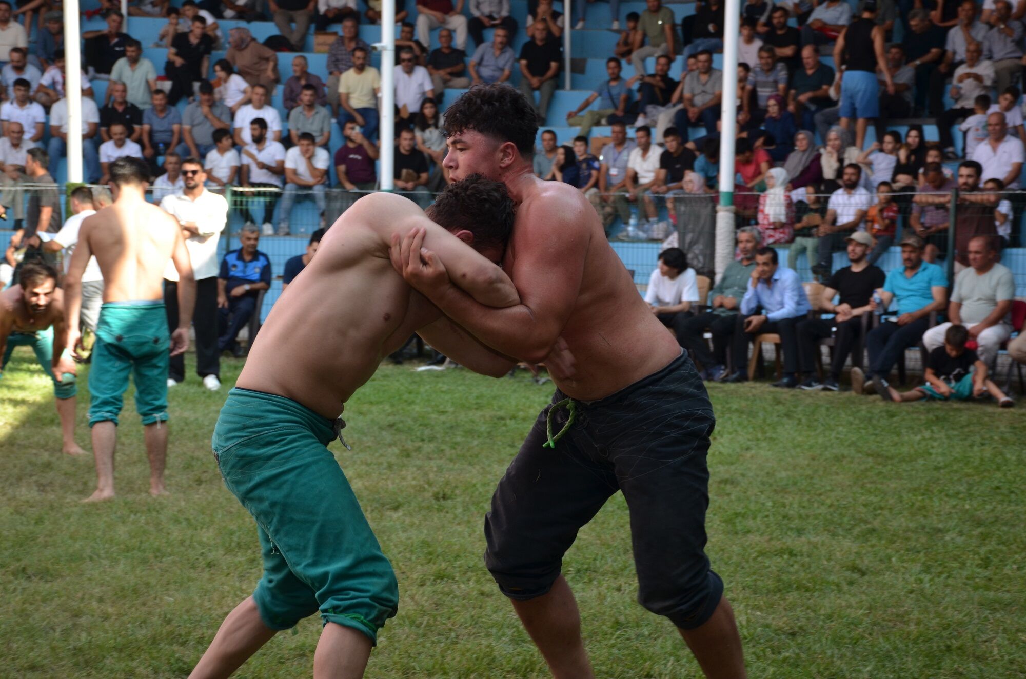 48. Geleneksel Eshab I Kehf Karakucak Güreş Festivali Afşin’de Coşkuyla Tamamlandı (16)