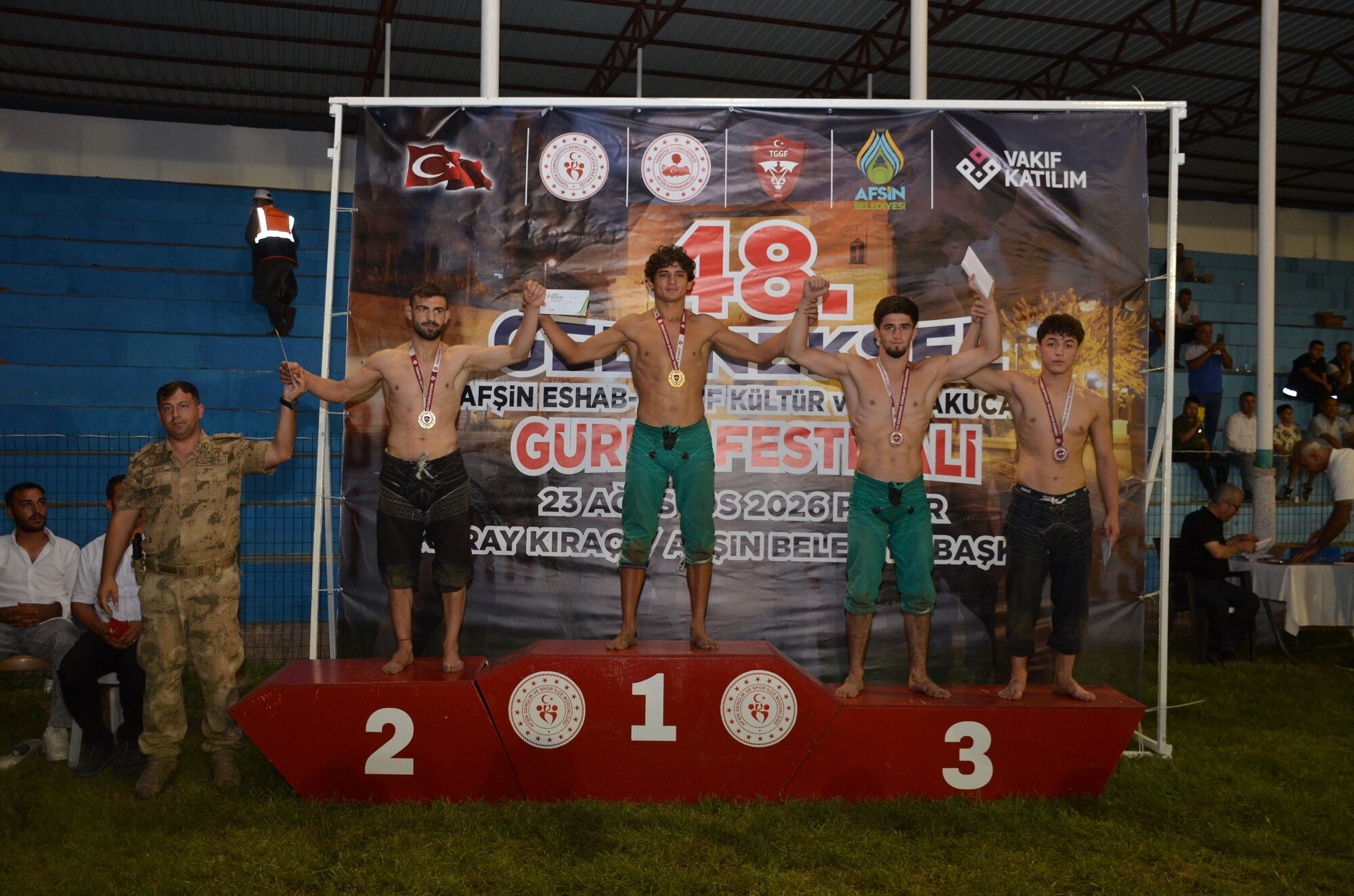 48. Geleneksel Eshab I Kehf Karakucak Güreş Festivali Afşin’de Coşkuyla Tamamlandı (27)