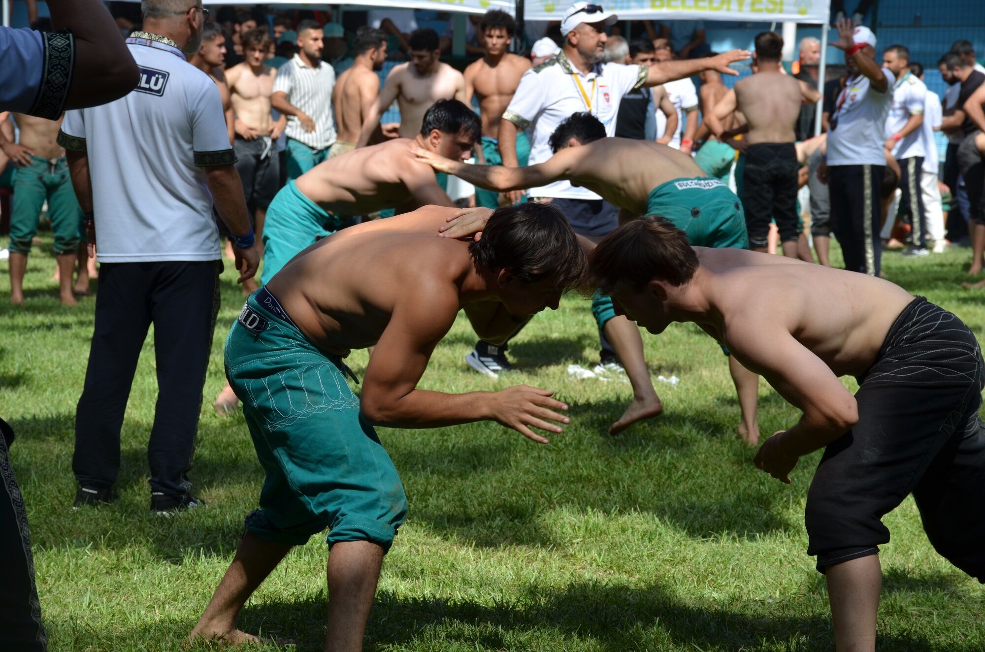 48. Geleneksel Eshab I Kehf Karakucak Güreş Festivali Afşin’de Coşkuyla Tamamlandı (3)