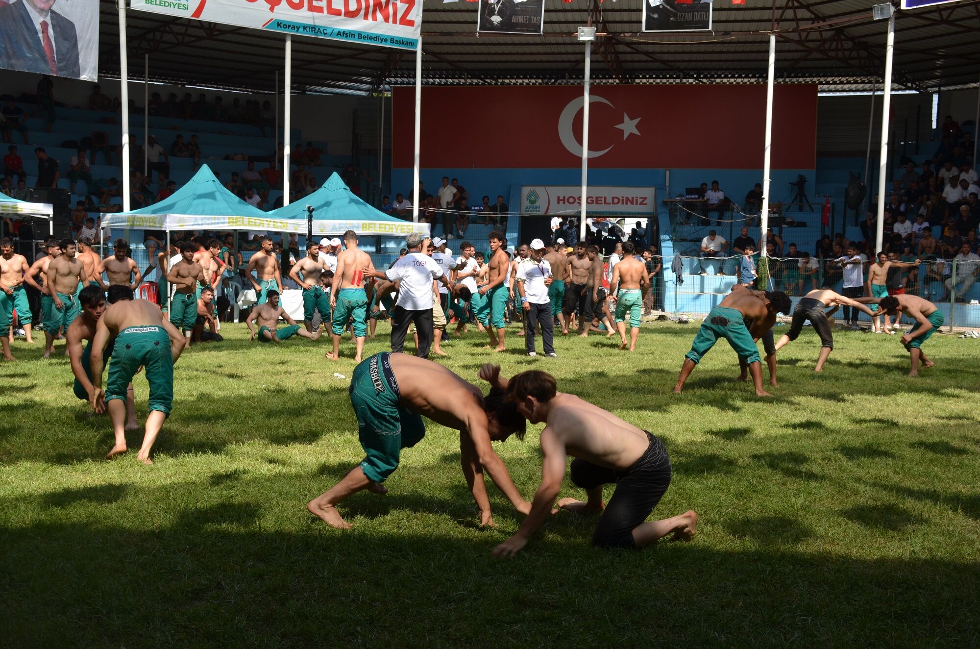 48. Geleneksel Eshab I Kehf Karakucak Güreş Festivali Afşin’de Coşkuyla Tamamlandı (4)