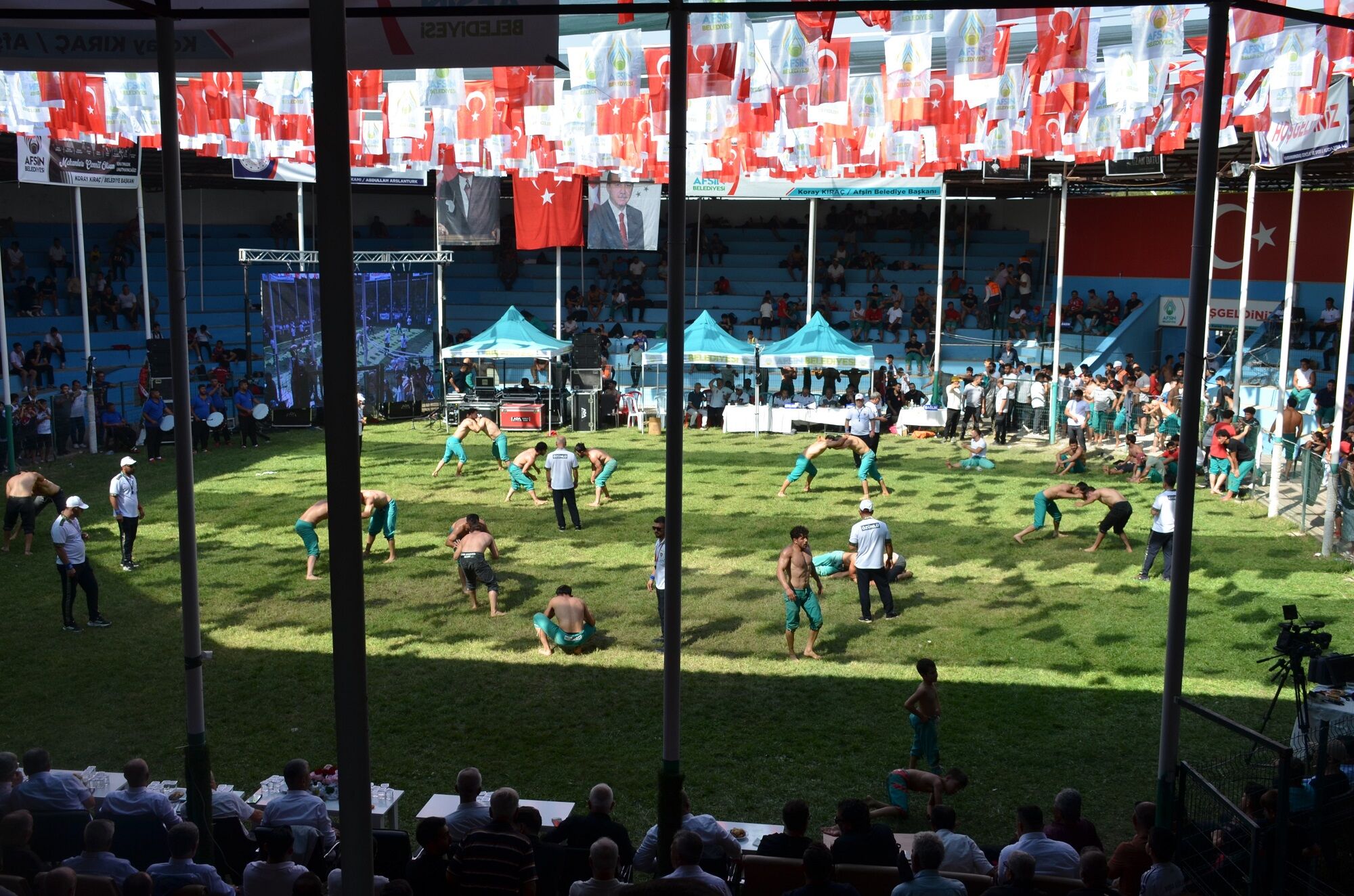 48. Geleneksel Eshab I Kehf Karakucak Güreş Festivali Afşin’de Coşkuyla Tamamlandı (9)