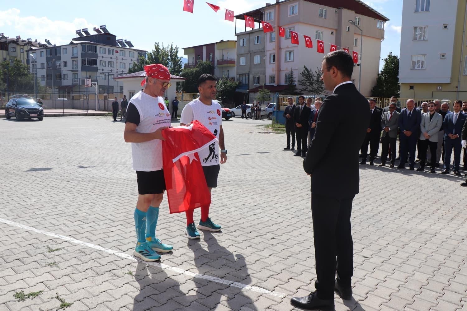 81 İlde Başlayan Zafer Koşusunda Kahramanmaraş’ı Temsil Ettiler (2)