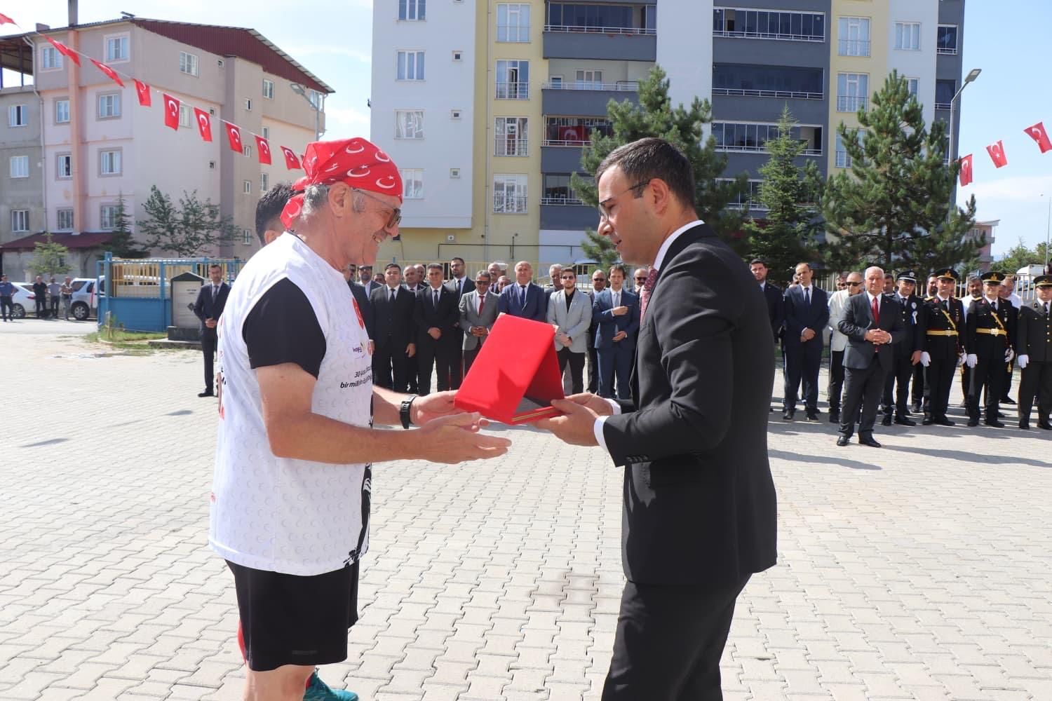 81 İlde Başlayan Zafer Koşusunda Kahramanmaraş’ı Temsil Ettiler (8)