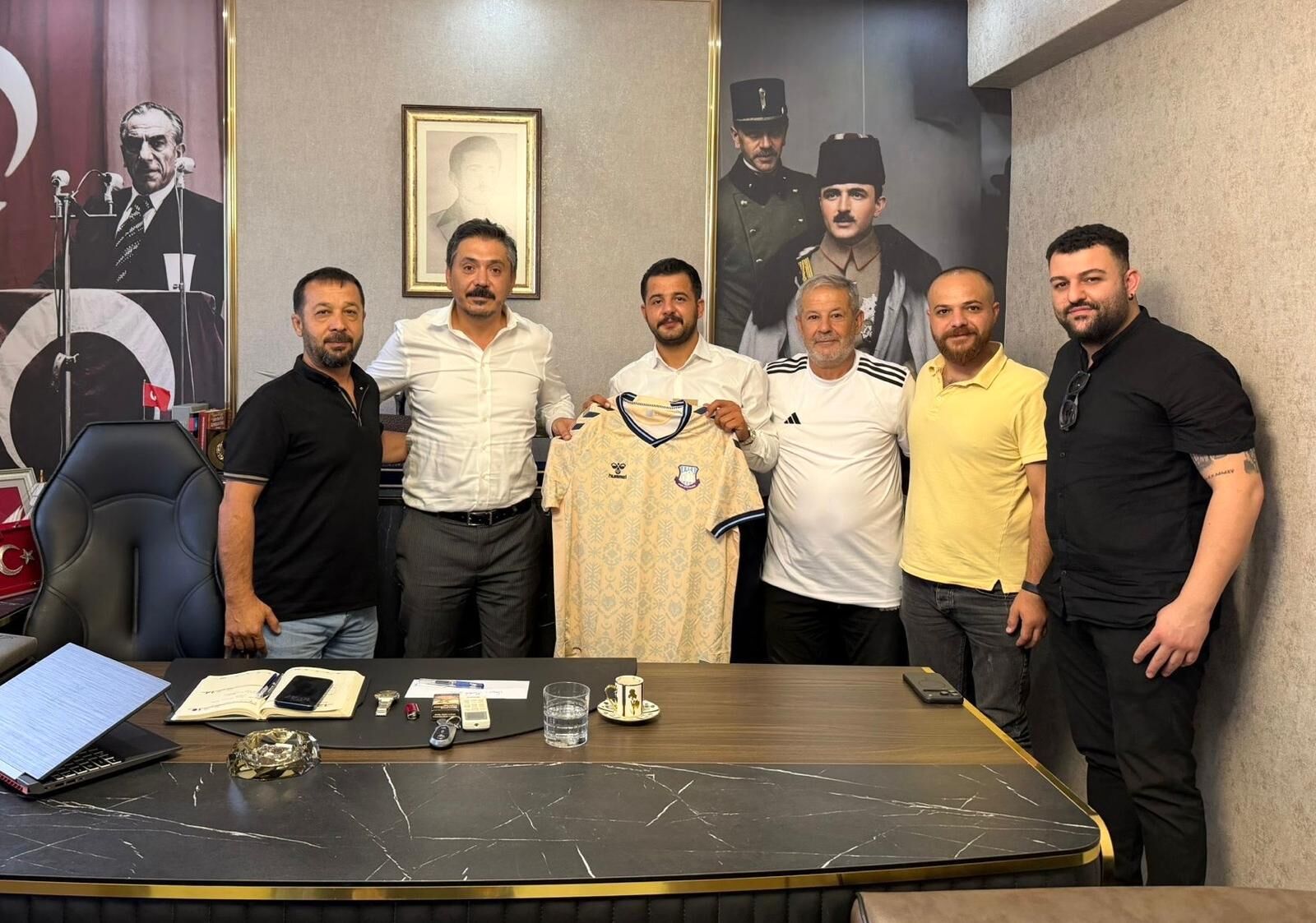 Afşin Spor’dan İş İnsanı Mustafa Demir’e Ziyaret