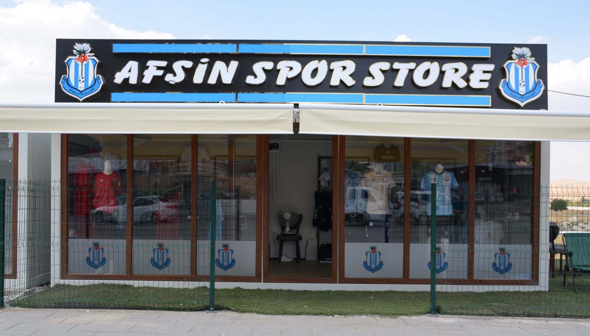 Afşin Spor Store Hizmete Açıldı: Afşin Spor Ürünleri Taraftarlarla Buluşuyor
