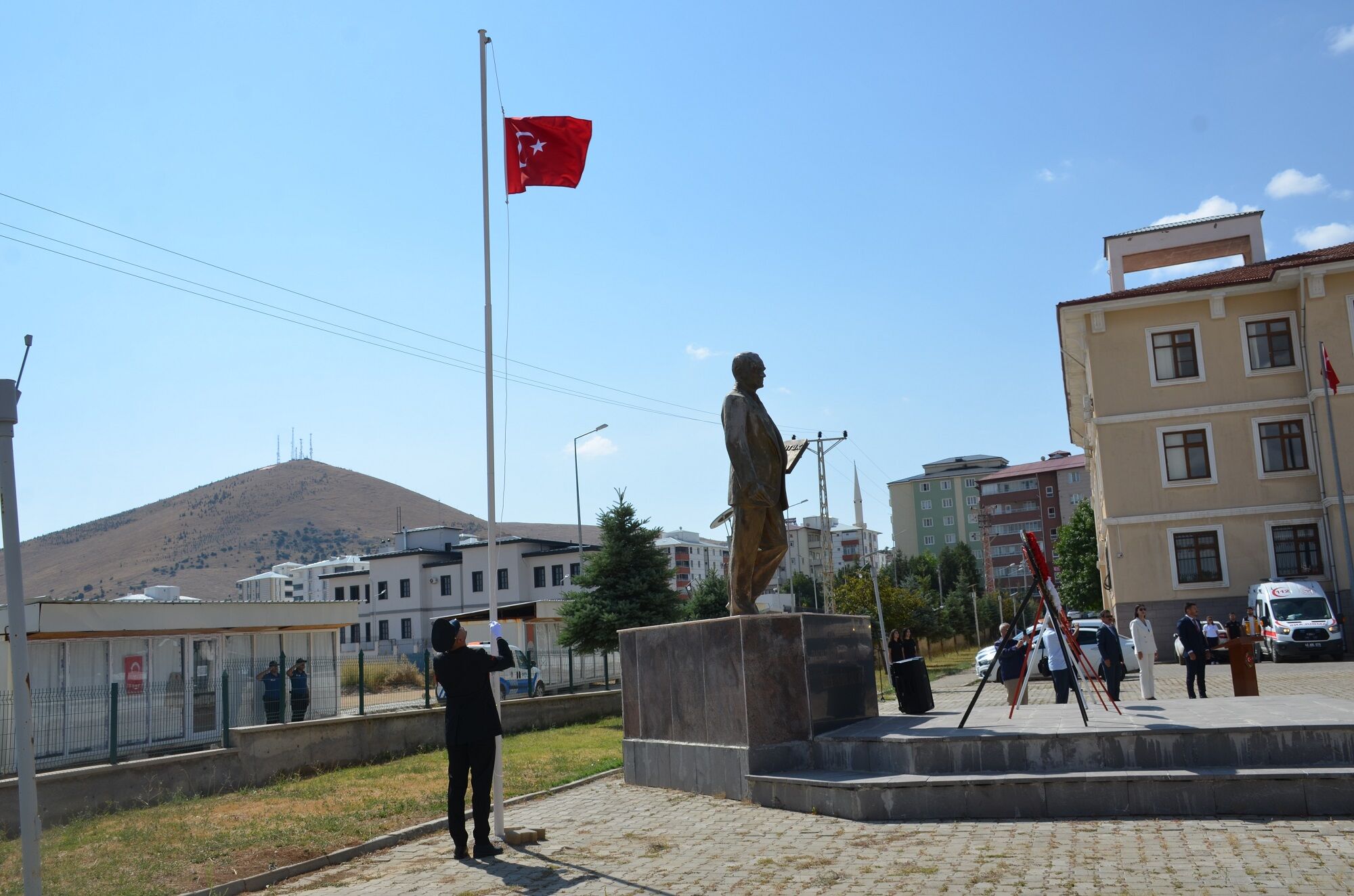 Afşin’de 30 Ağustos Zafer Bayramı’nın 104. Yılı Törenle Kutlandı (14)