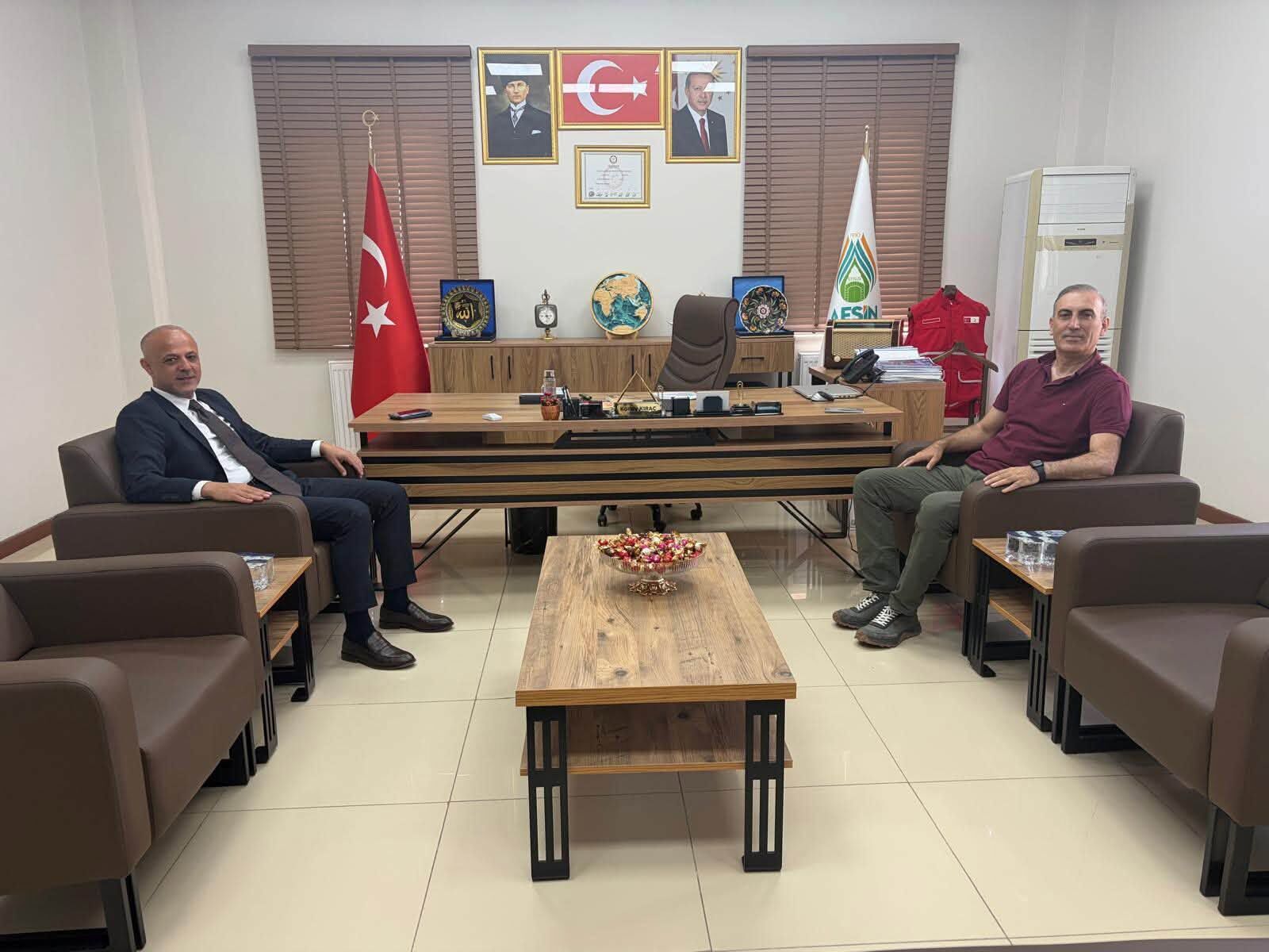 Afşin’de Başkan Kıraç’a Ziyaretler Devam Ediyor1-1