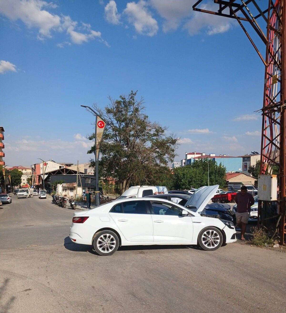 Afşin’de Kazaların Eksik Olmadığı Köşoğlu Caddesi’nde Yine Kaza (3)