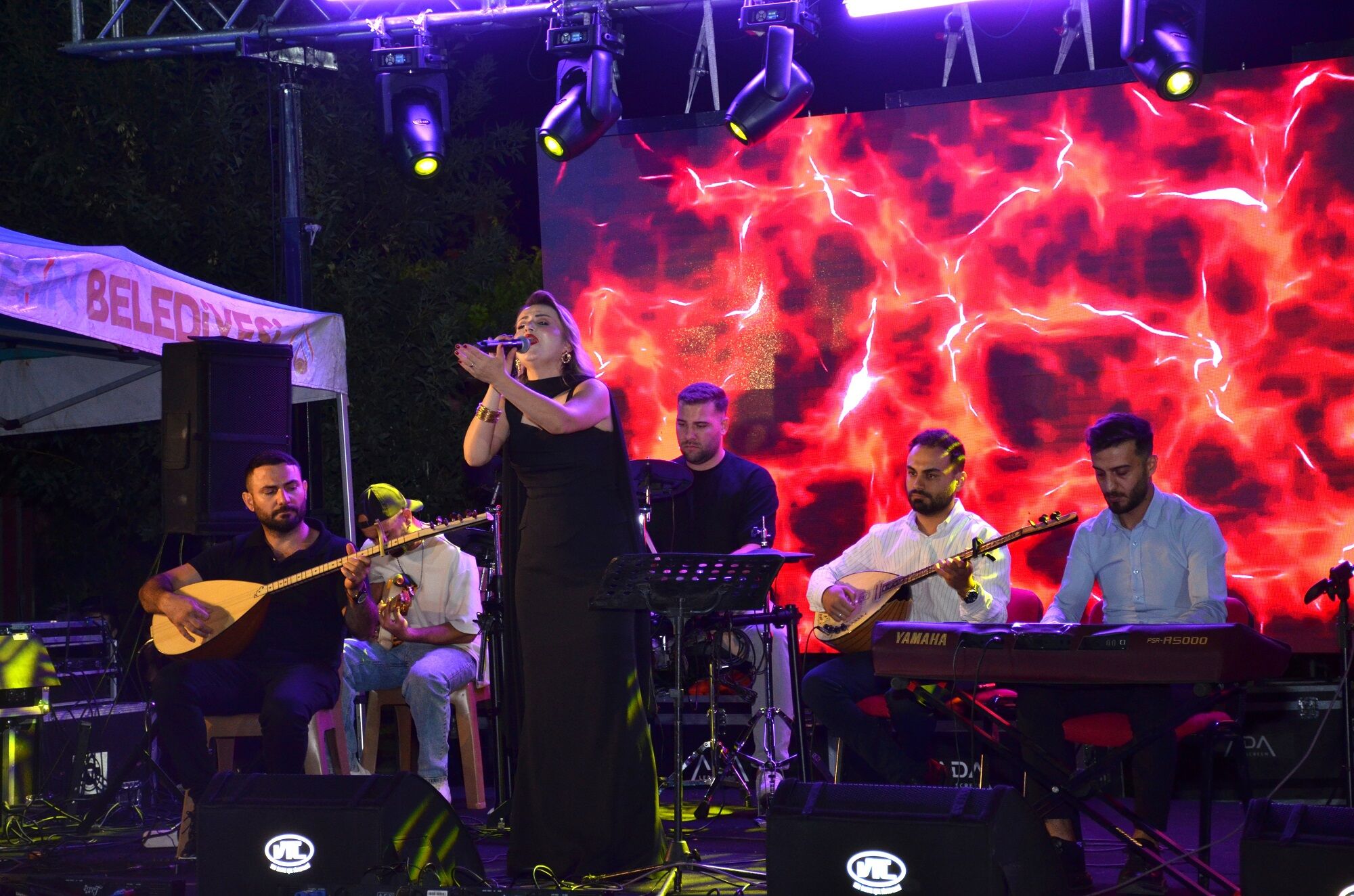 Afşin’de Zafer Bayramı’nın 104. Yılına Özel Konser Düzenlendi (15)