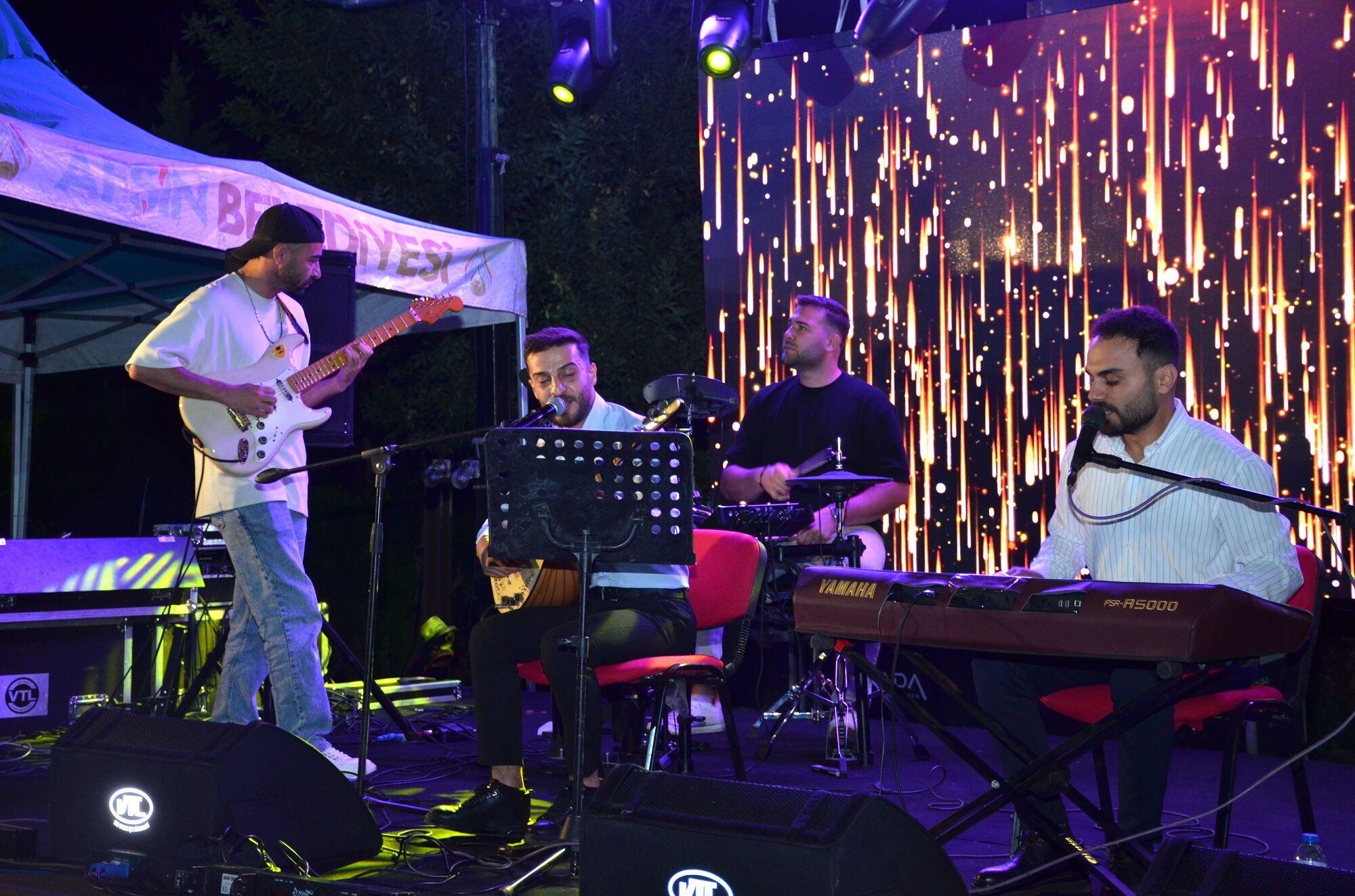 Afşin’de Zafer Bayramı’nın 104. Yılına Özel Konser Düzenlendi (20)