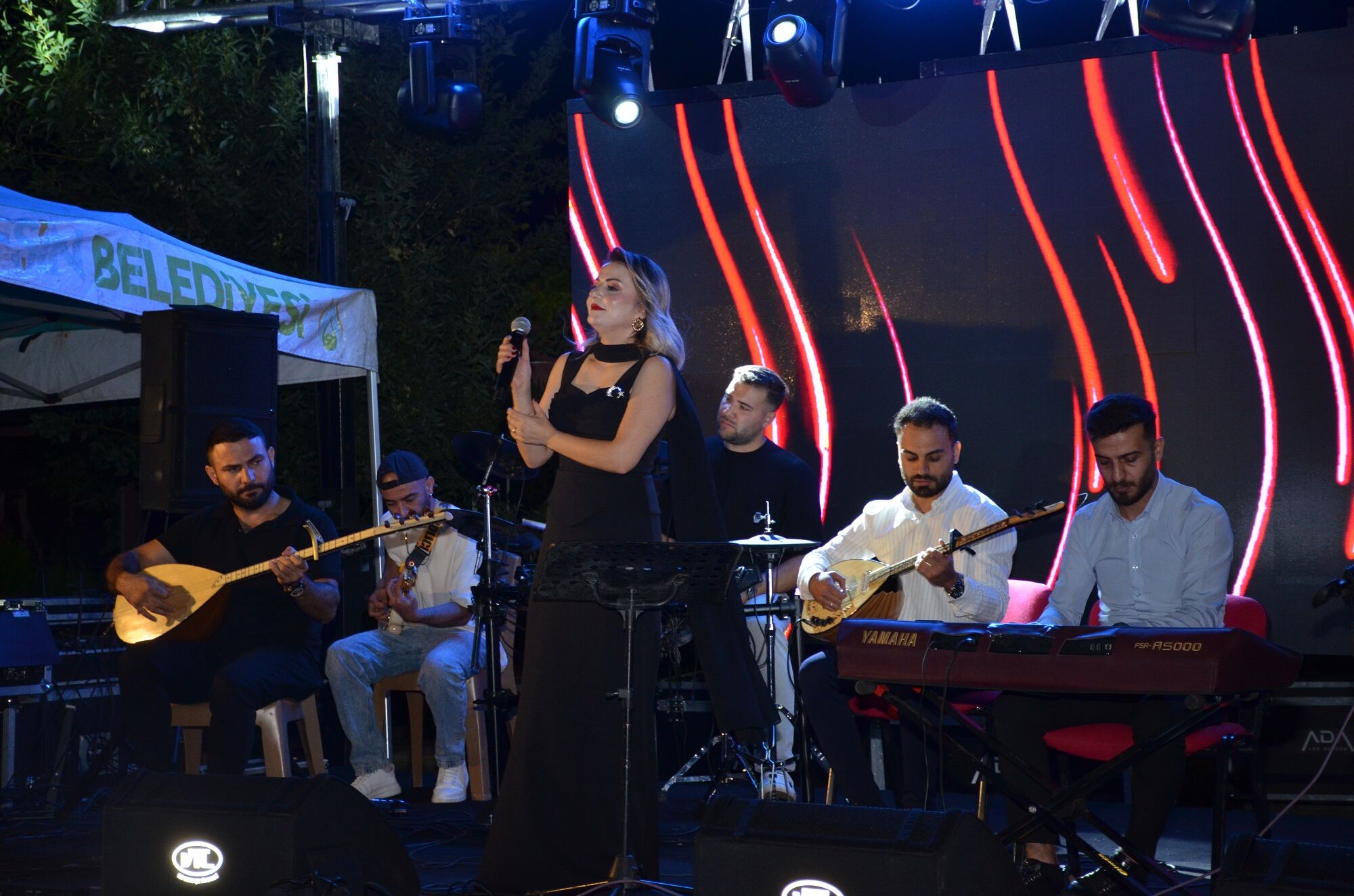 Afşin’de Zafer Bayramı’nın 104. Yılına Özel Konser Düzenlendi (8)