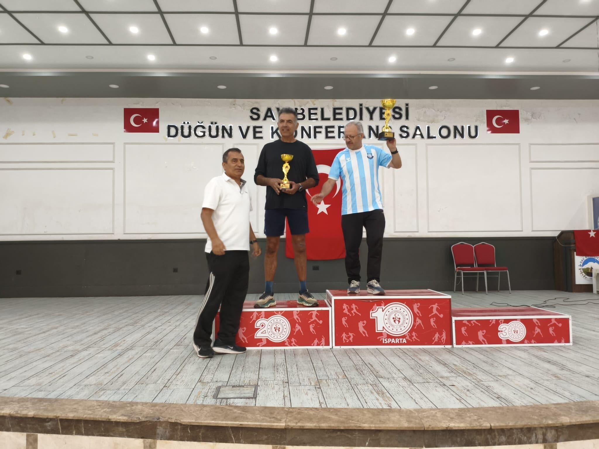 Afşinli Maratoncu Sıtkı Gönen, Davraz Sky Run’da Birinci Oldu 8
