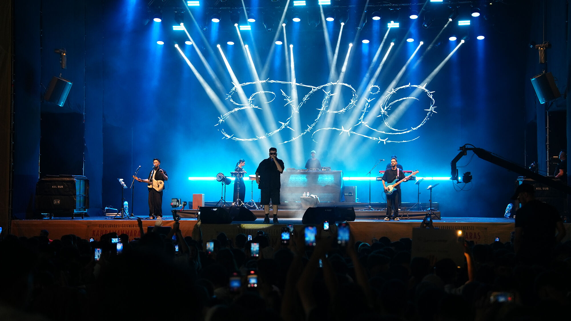 Ağustos Fuarı’na Görkemli Açılış Eypio’dan Unutulmaz Performans (2)