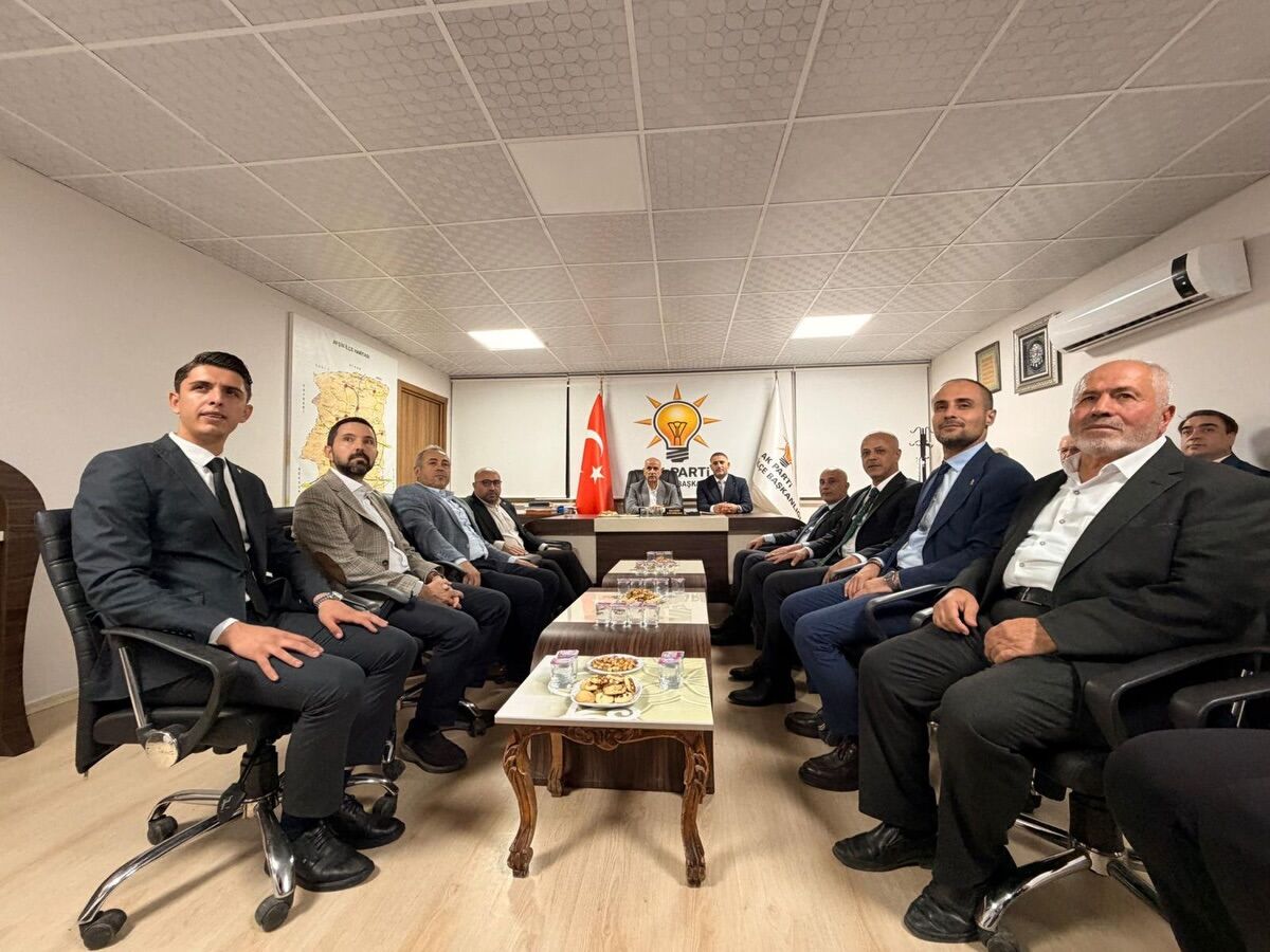 Ak Parti Afşin İlçe Başkanlığımızda Düzenlenen İlçe Danışma Meclisi Toplantımızda Bir Araya Geld (1)