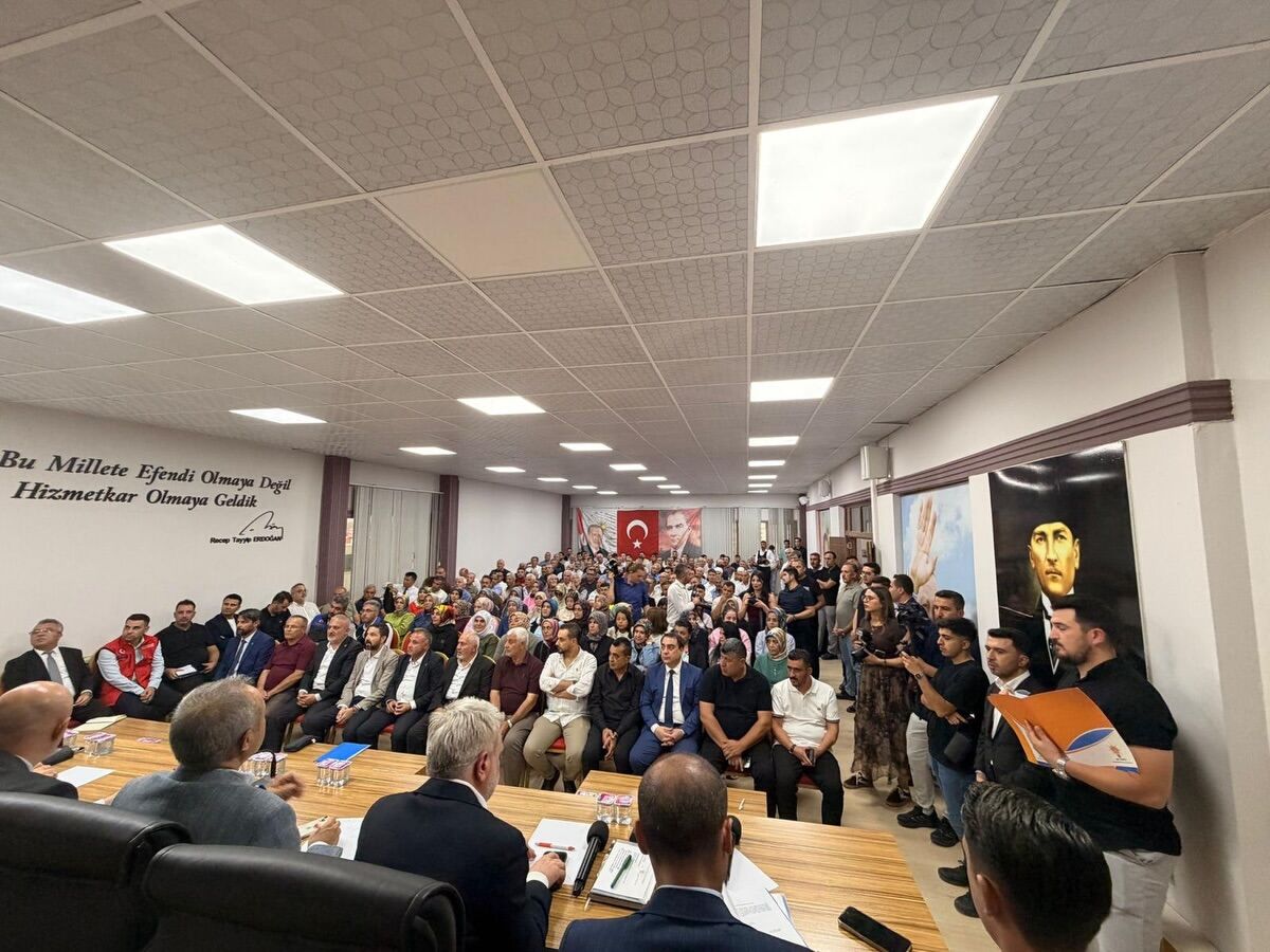 Ak Parti Afşin İlçe Başkanlığımızda Düzenlenen İlçe Danışma Meclisi Toplantımızda Bir Araya Geld (3)