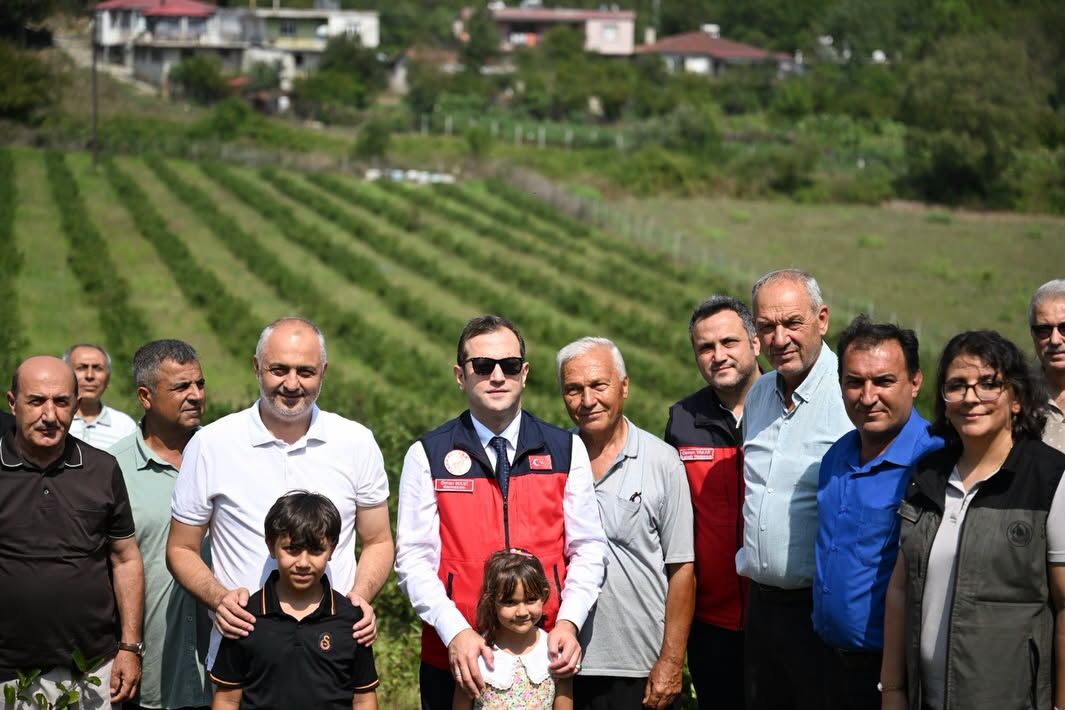 Andırın’da Mor Bereket! Aronya Hasadı Üreticinin Yüzünü Güldürdü4