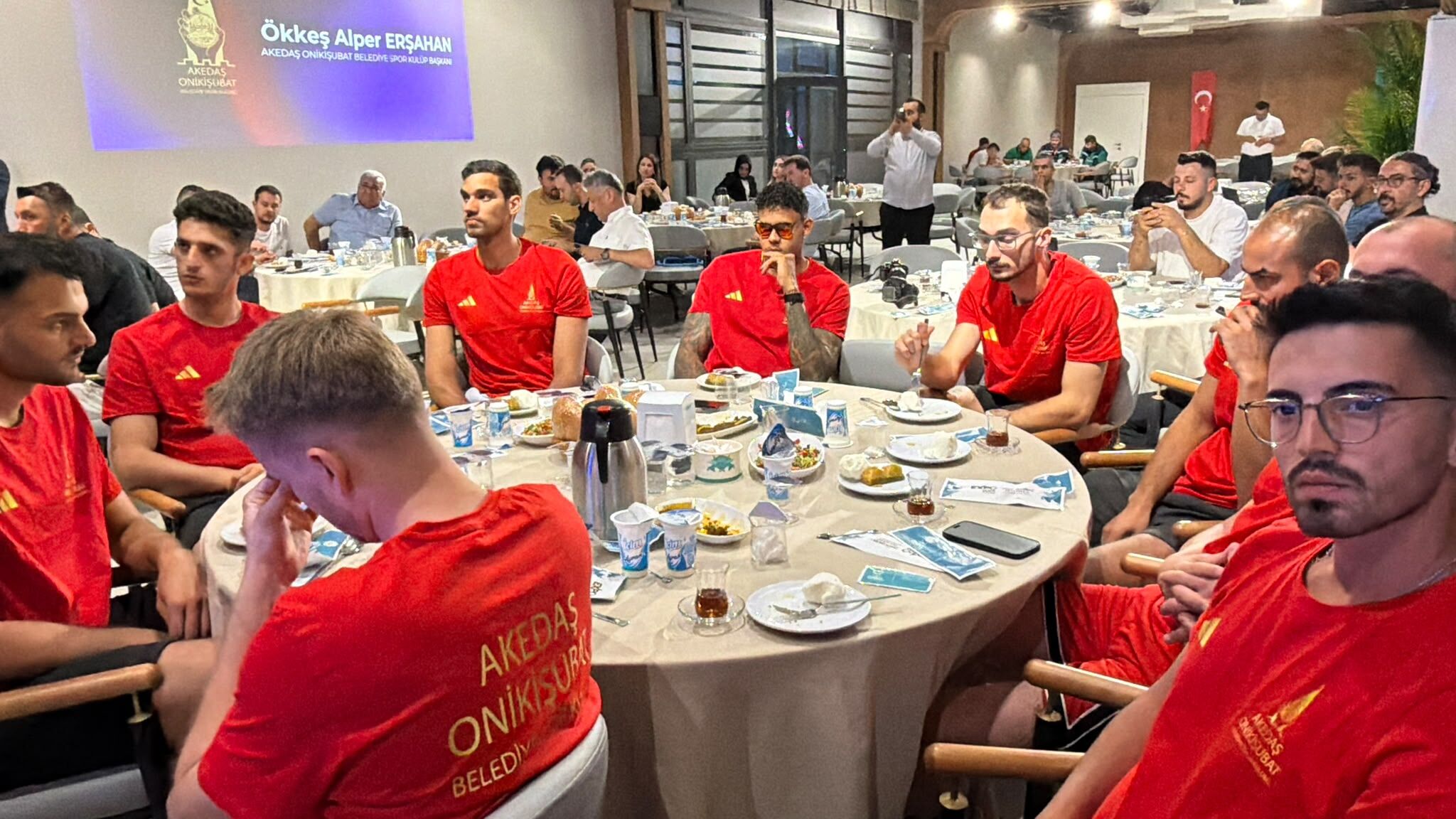 Efeler Ligi’nde Boy Gösterecek Akedaş Onikişubat Belediyespor’da Yeni Sezon Heyecanı (1)