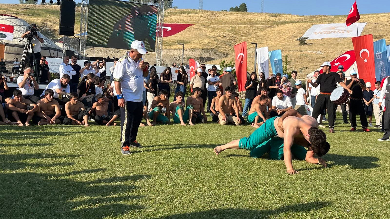 Kahramanmaraş’ın Kültürel Zenginlikleri Ahlat’ta Dünyaya Tanıtıldı (3)