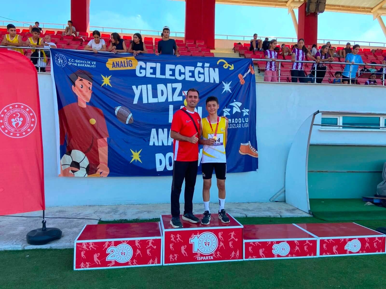 Kahramanmaraşlı Sporculardan Atletizmde Büyük Başarı4