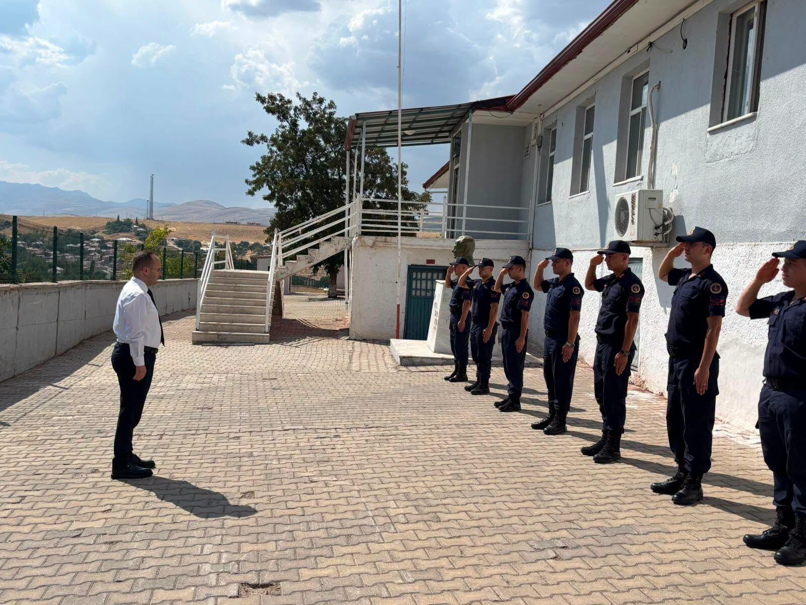 Kaymakam Arslantürk, Tanır Jandarma Karakolunu Ziyaret Etti2