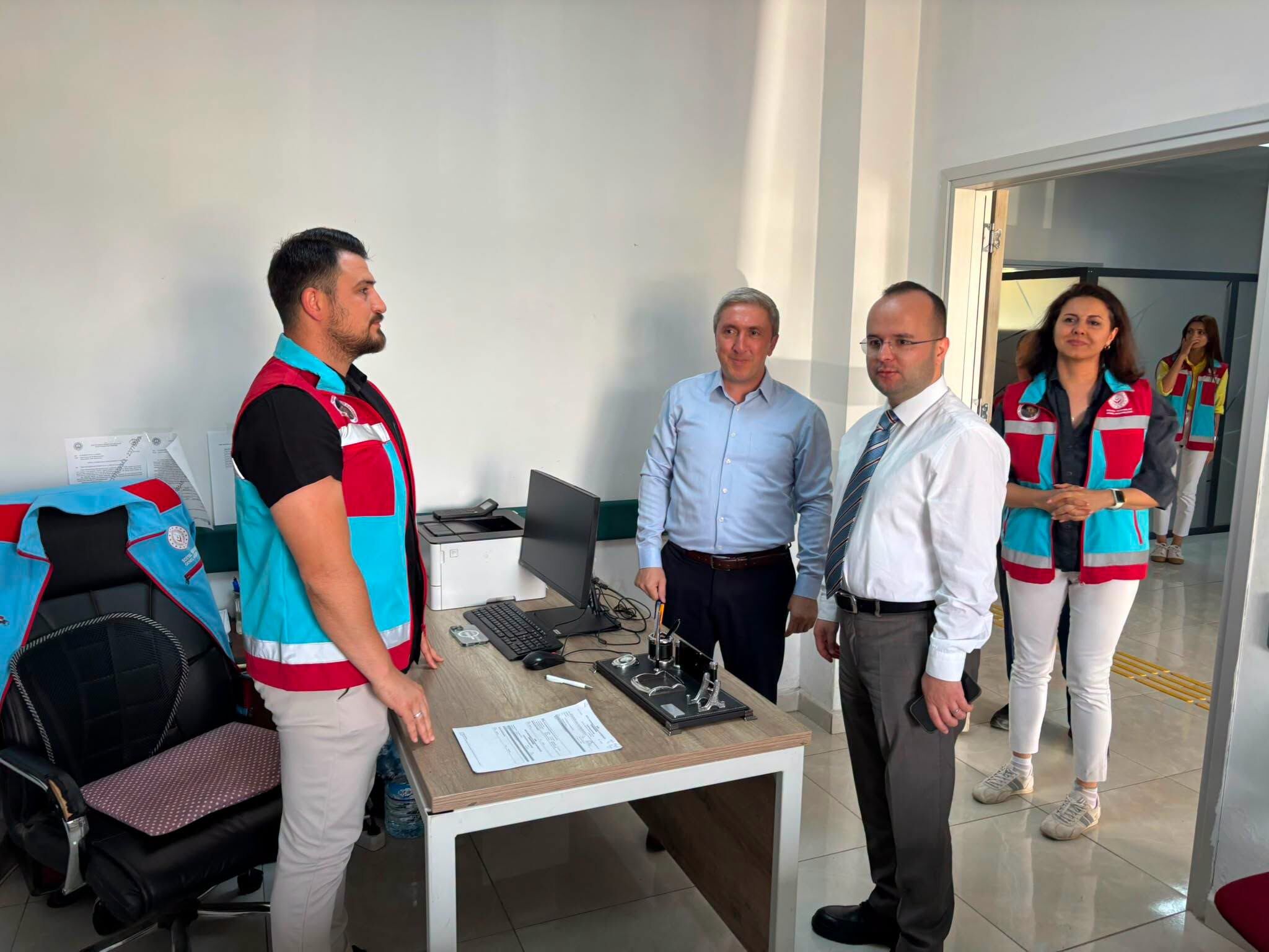 Kaymakam Arslantürk’ten Sosyal Yardımlaşma Ve Dayanışma Vakfı’na Ziyaret4