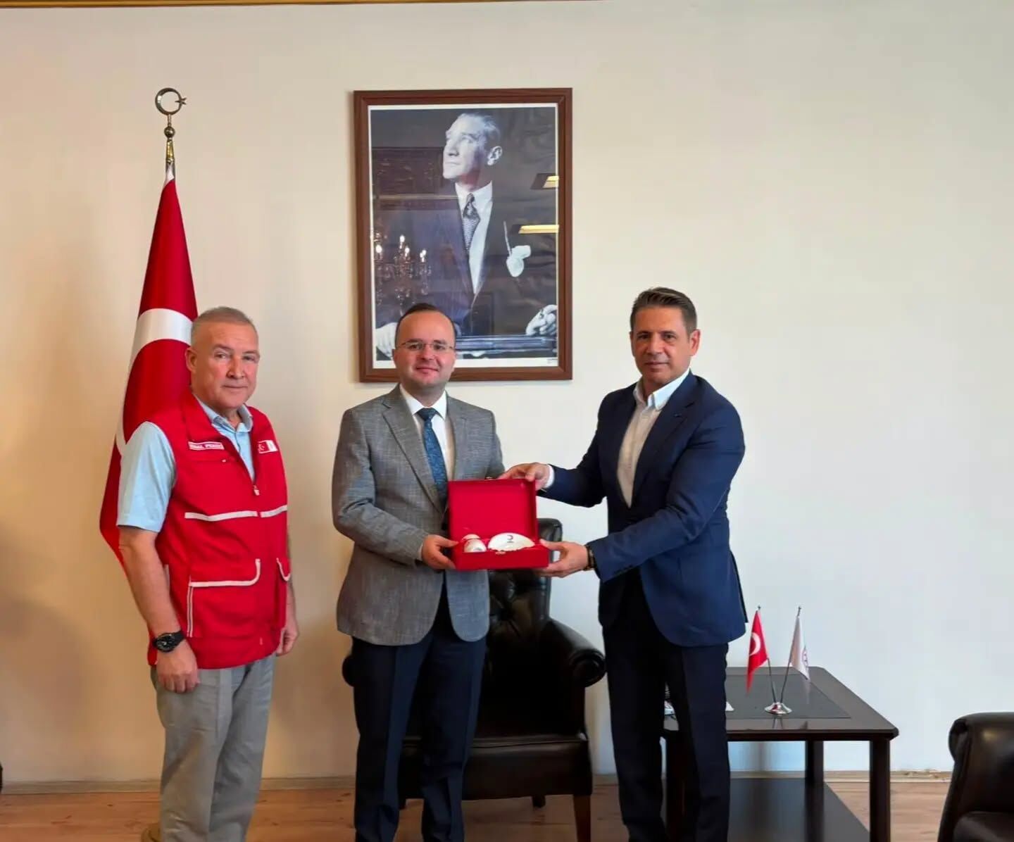 Kızılay Heyetinden Kaymakam Arslantürk’e Hayırlı Olsun Ziyareti2