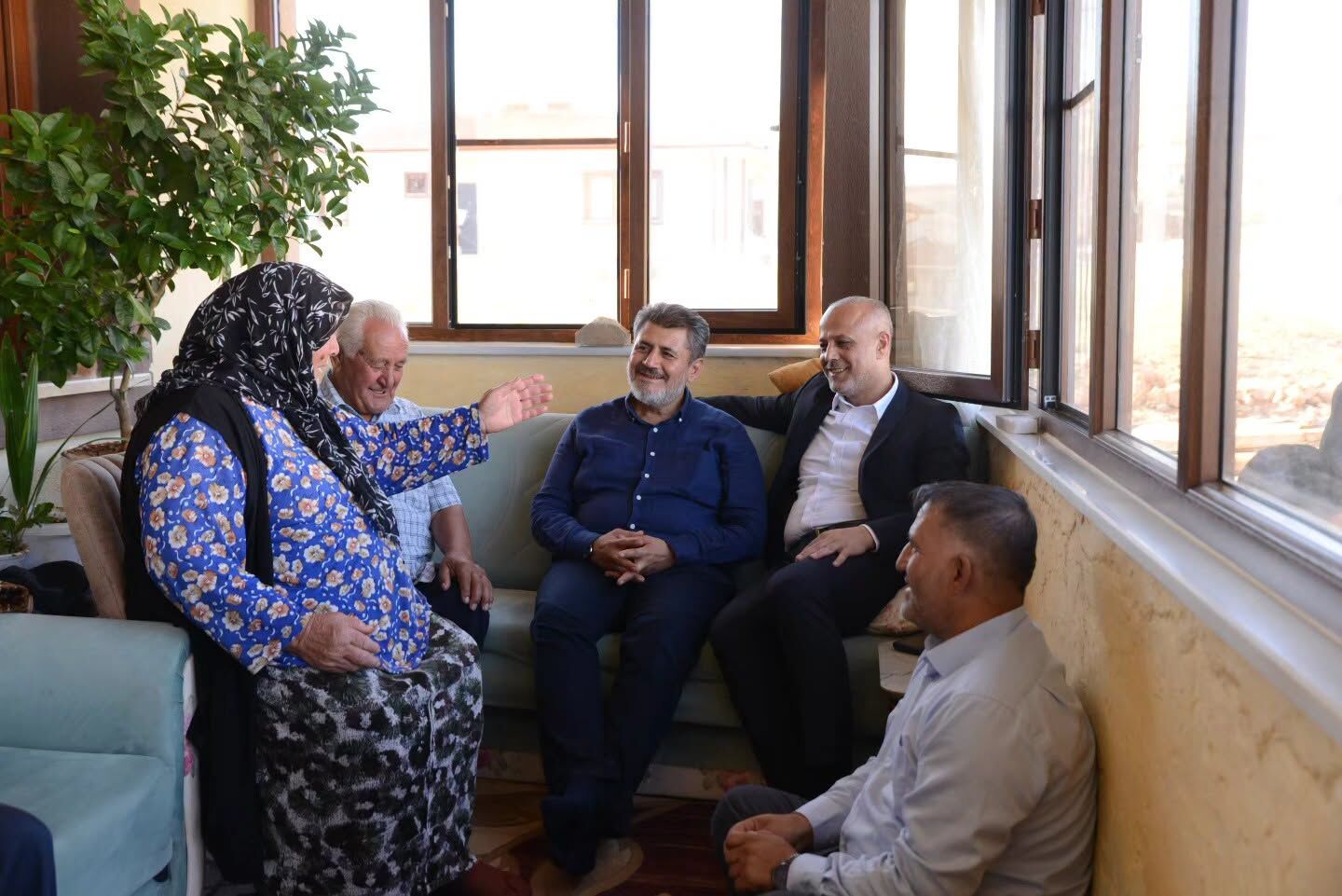 Milletvekili Debgici Afşin’de Esnaf, Şantiye Ve Hane Ziyaretleri Gerçekleştirildi4